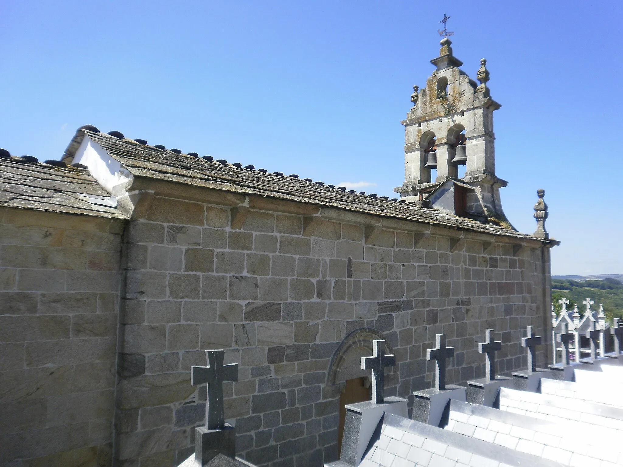Photo showing: Iglesia de San Miguel de Biville