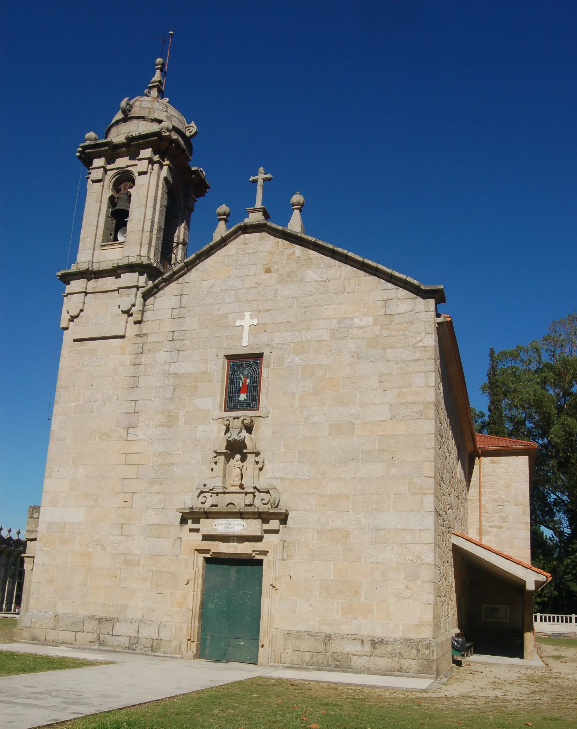 Photo showing: Igrexa parroquial de Santa Comba de Cordeiro (Valga)
