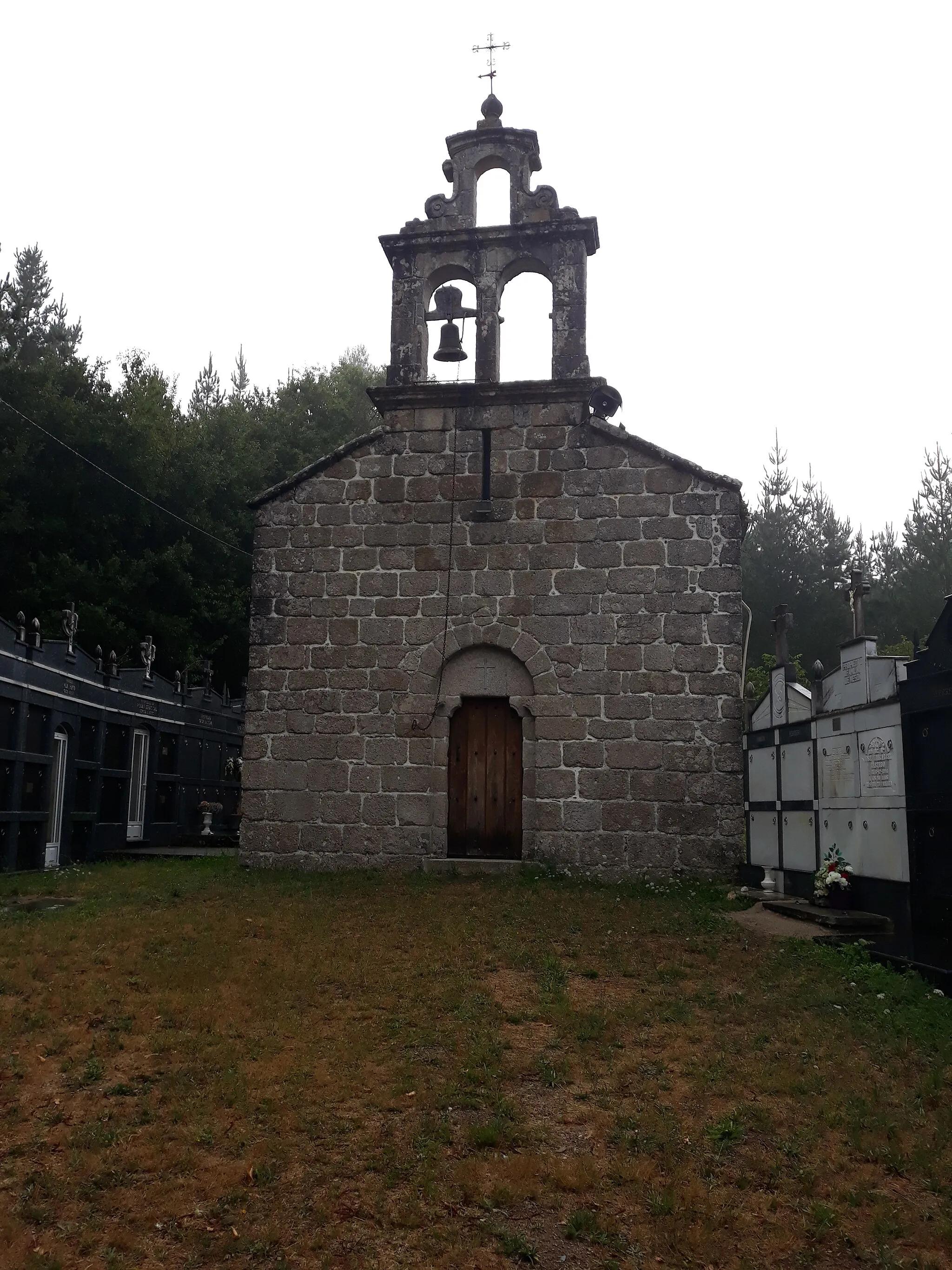 Photo showing: St. Thomas's Church, Souto de Torres, on the Primitive Way of Saint James, Lugo province, Galicia, Spain.
