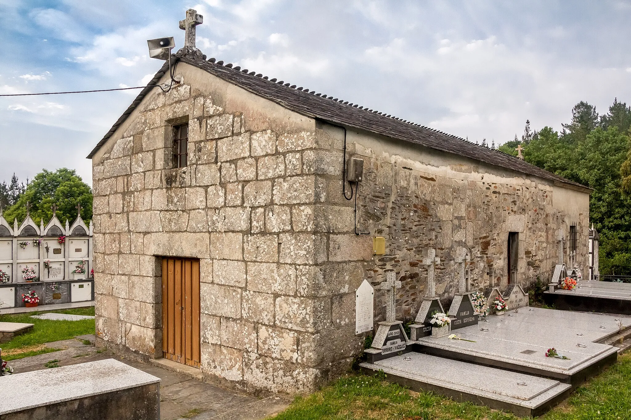 Photo showing: Igrexa de San Mamede de Pedrafita, Guitiriz.