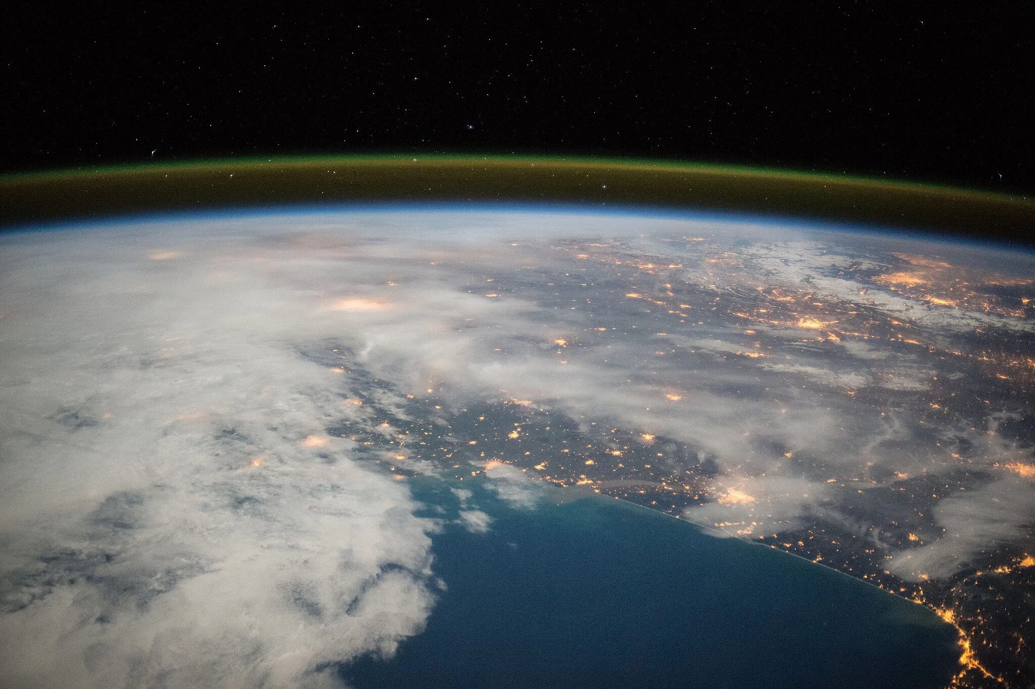 Photo showing: View of Earth taken during ISS Expedition 46.