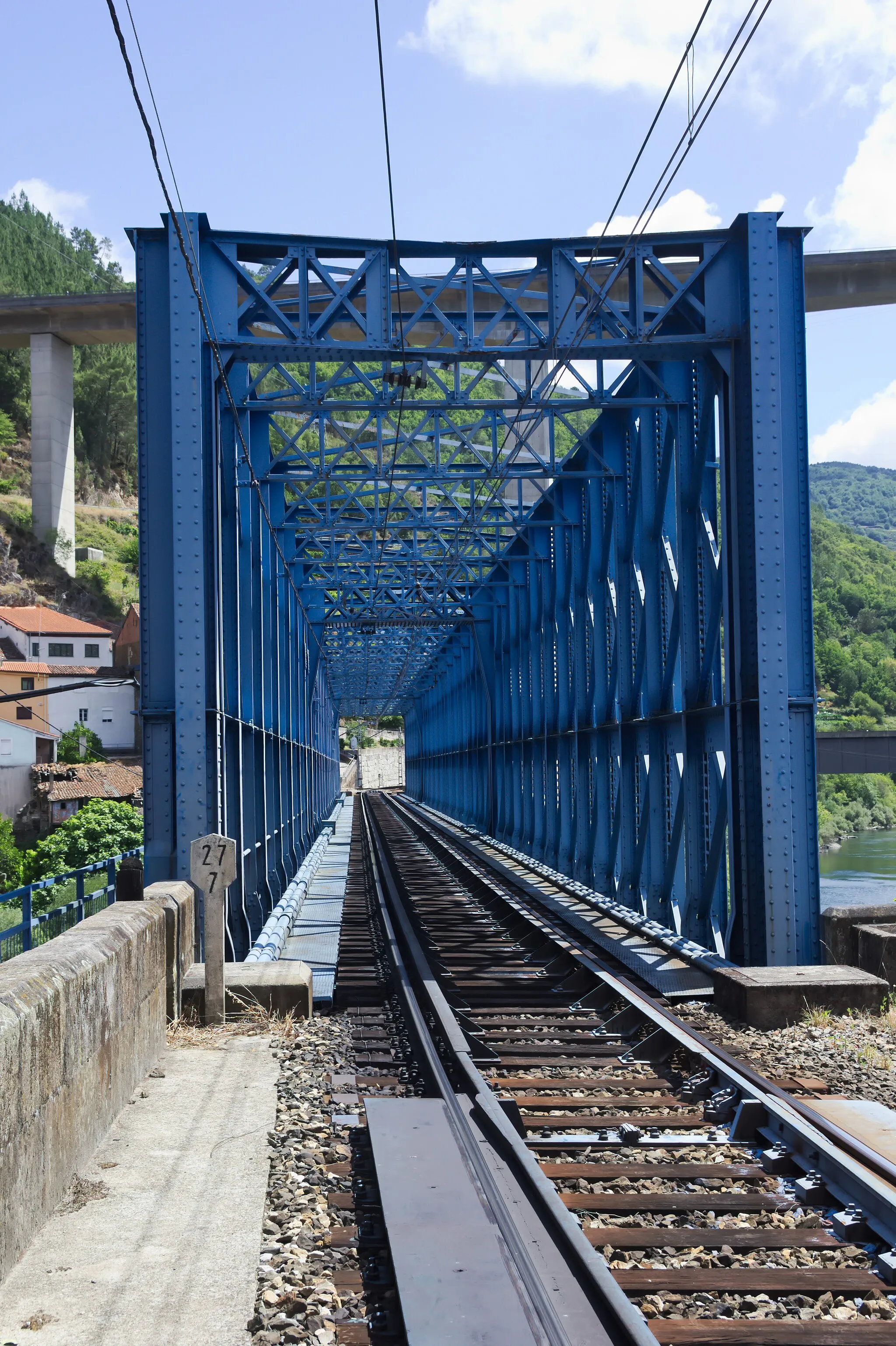 Photo showing: Railway bridge in Os Peares, Galicia, Spain.