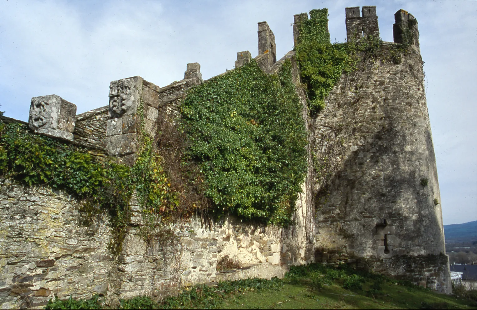 Photo showing: Castillo. Torre de Fortaleza de Sarria