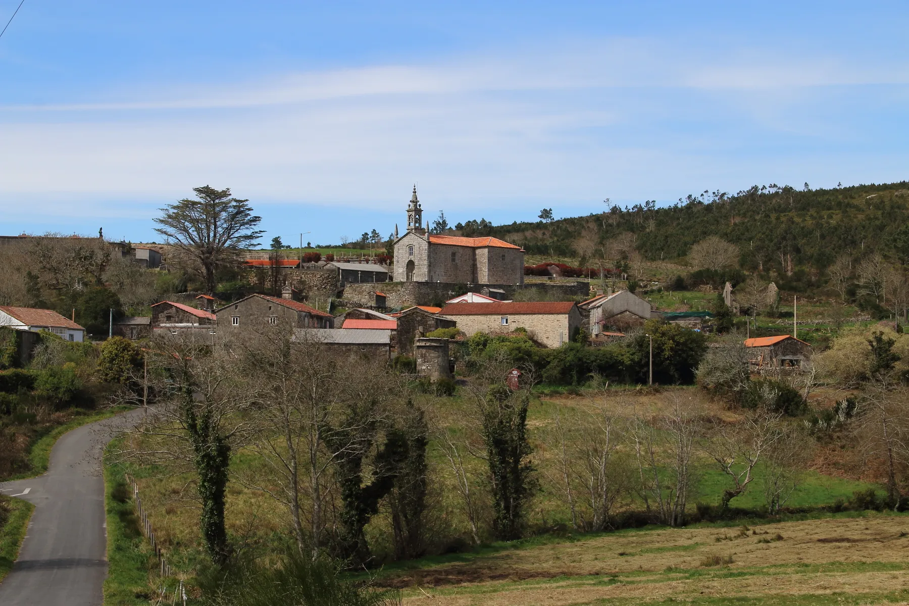 Photo showing: Vista xeral de Arcos na parroquia homónima do concello de Mazaricos (provincia da Coruña)