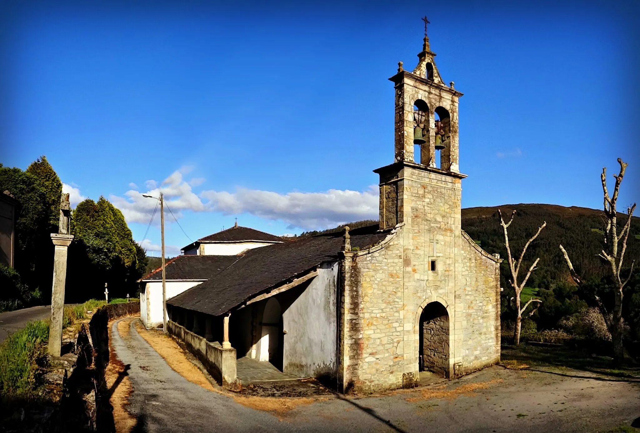 Photo showing: Iglesia de San Sebastián de Devesos