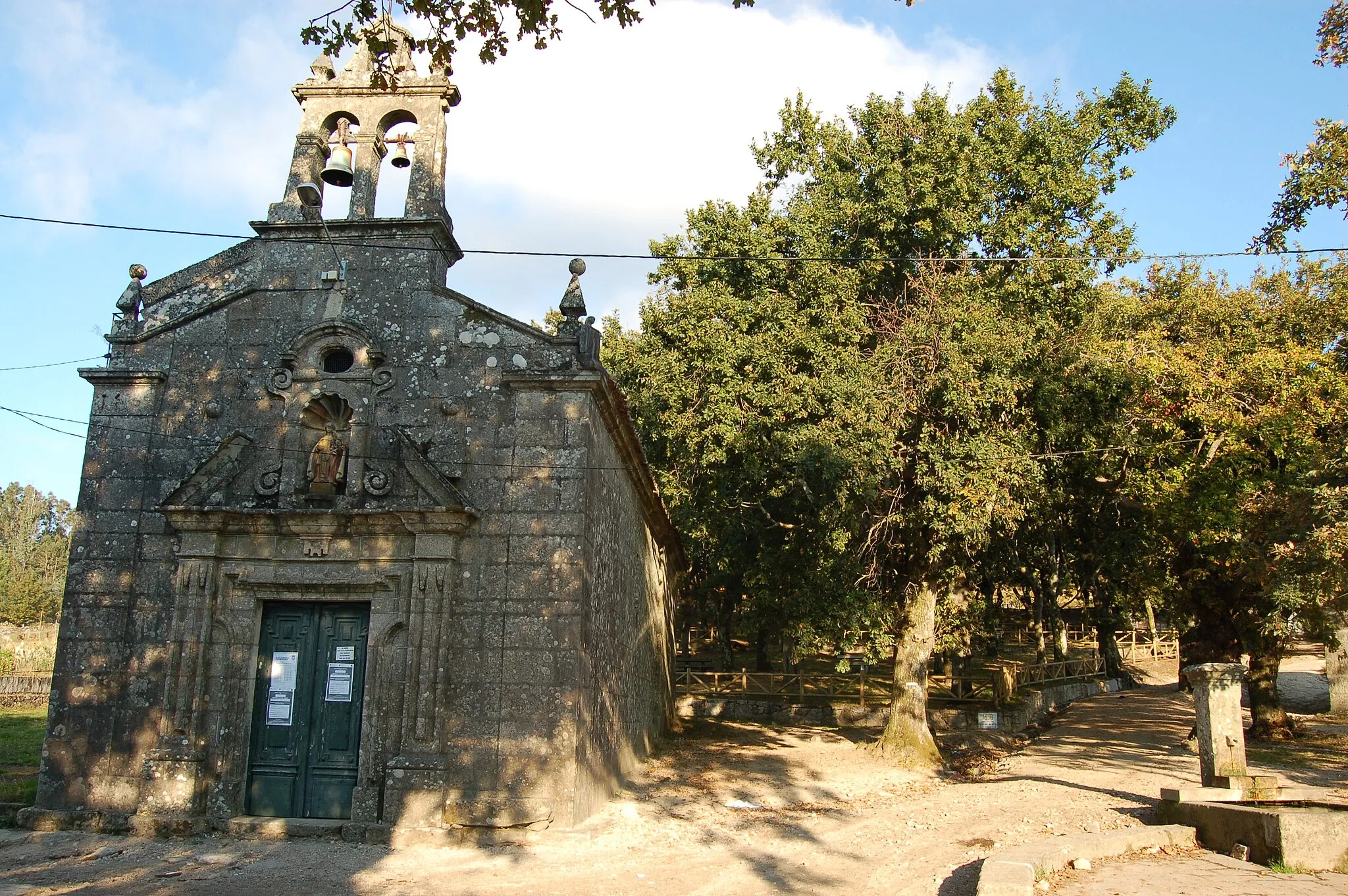 Photo showing: Capela da Virxe do Carme en Cuspedriños (Cotobade)