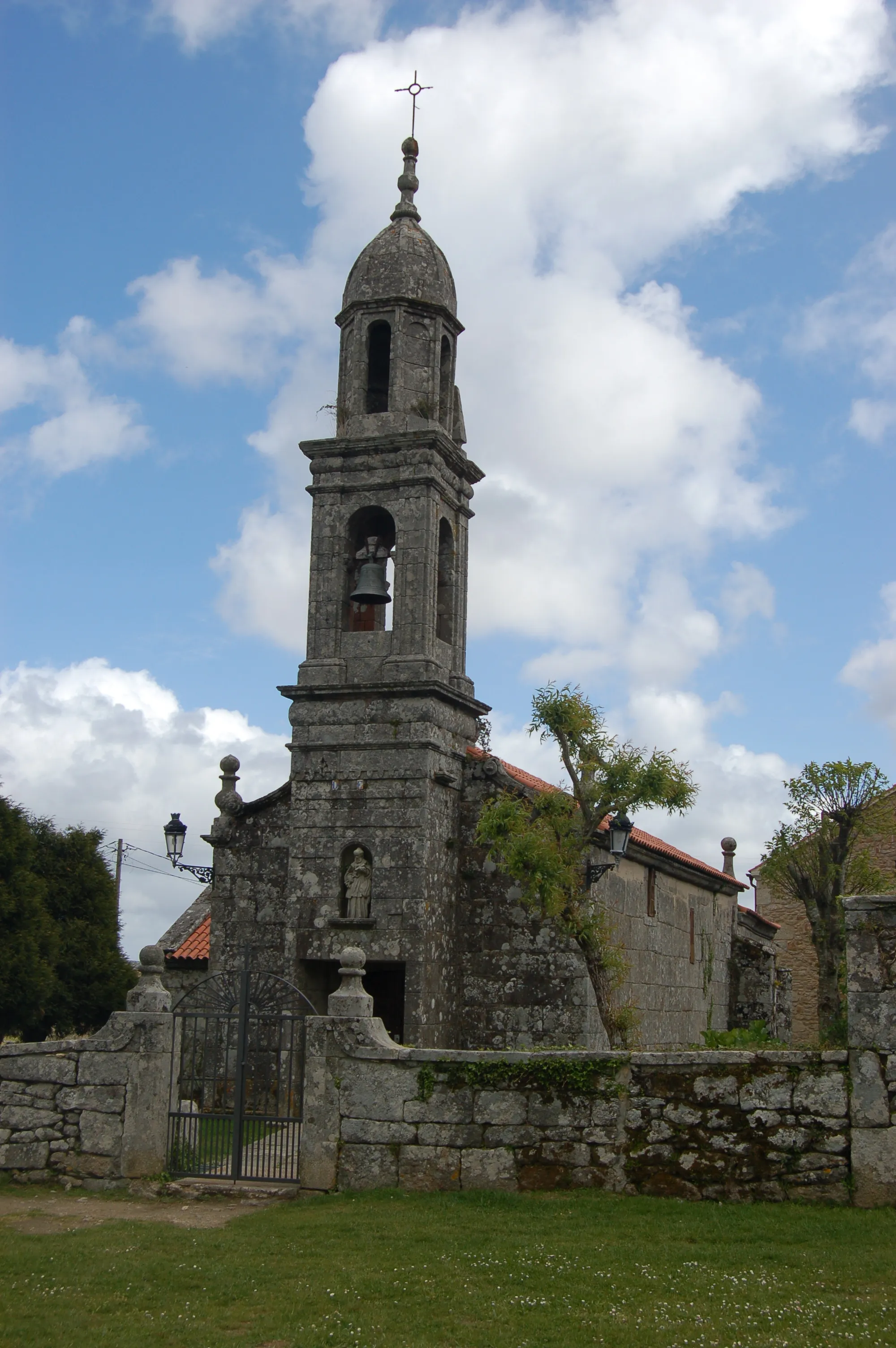 Photo showing: Igrexa parroquial de Berdoias (Vimianzo).