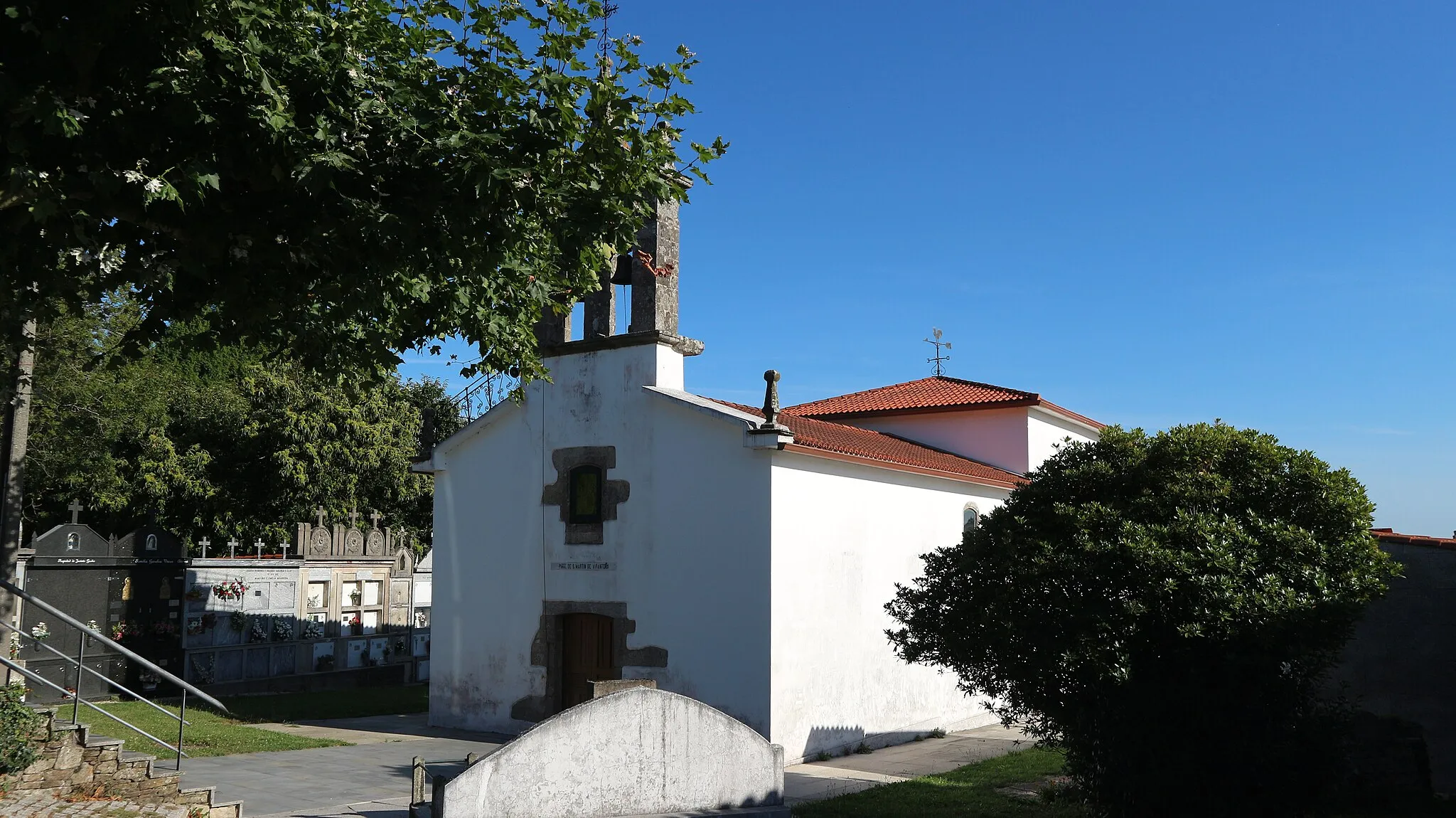 Photo showing: Igrexa de San Martiño de Visantoña. A Igrexa, Visantoña, Mesía.