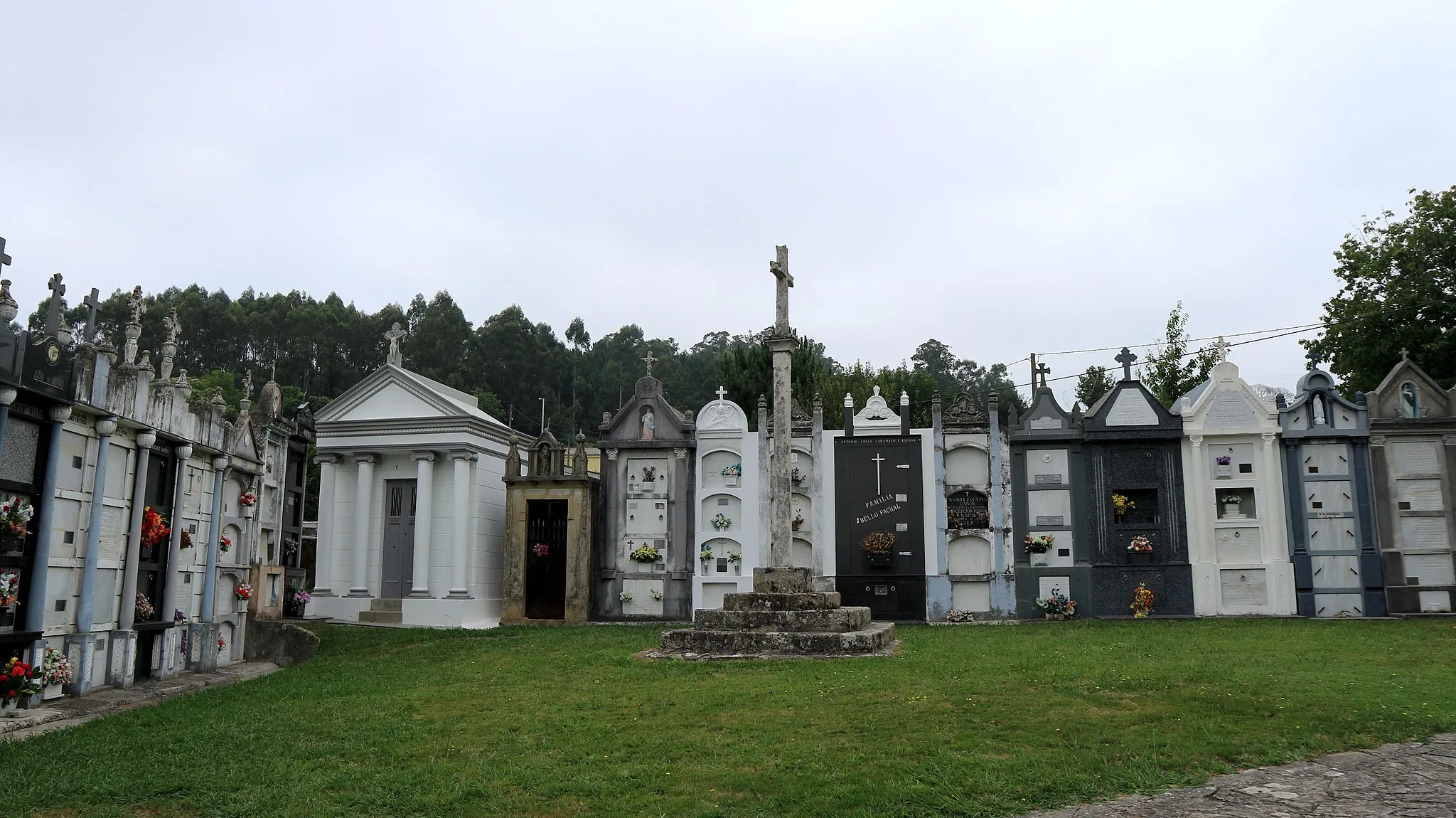 Photo showing: Igrexa de Santaia de Cañás, no Bacelo, Cañás  (Carral, A Coruña).