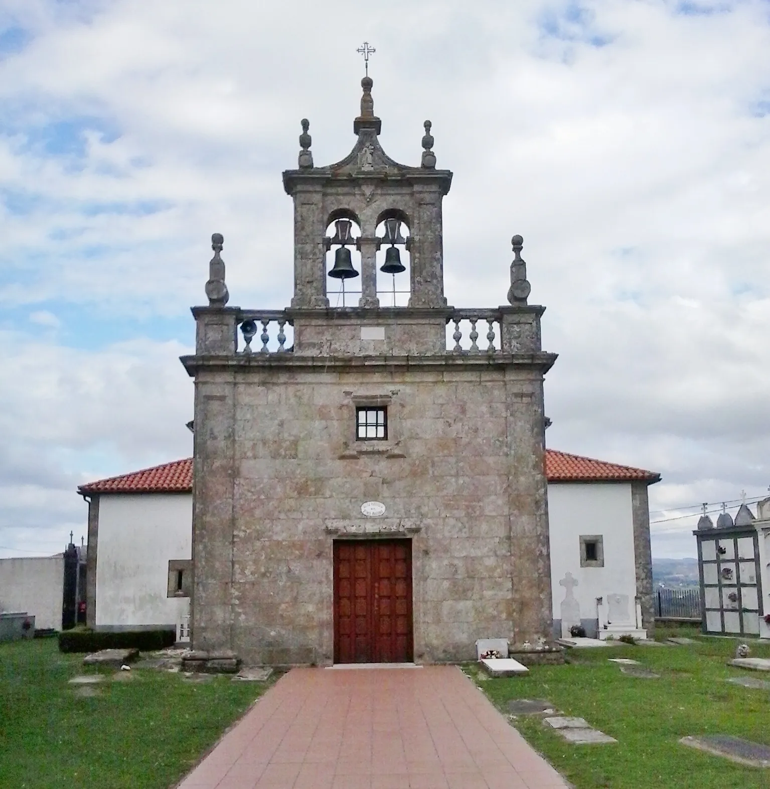 Photo showing: Igrexa parroquial de San Tirso de Mabegondo no concello de Abegondo.