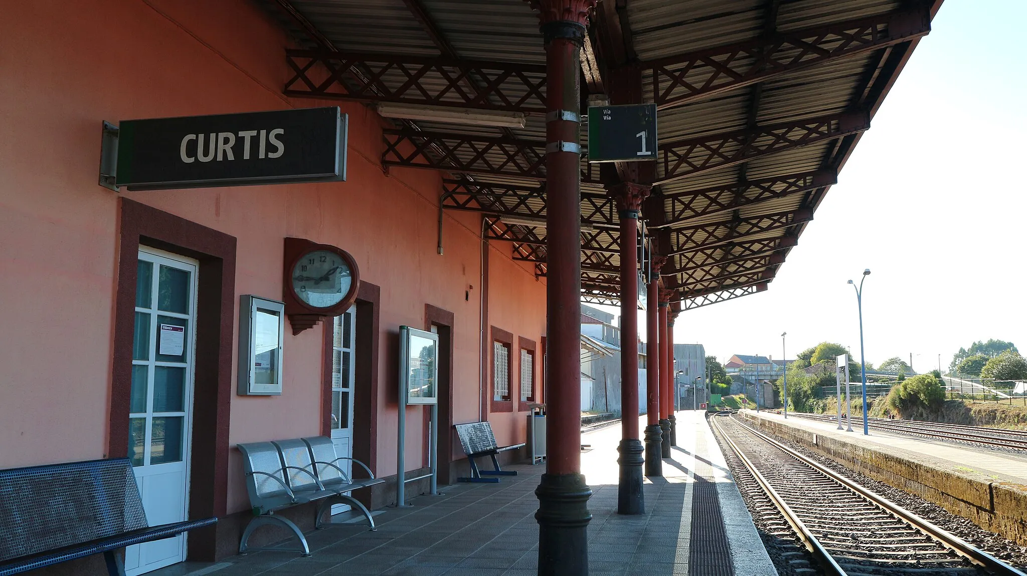 Photo showing: Estación de ferrocarril en Curtis. Curtis, Lurdes, Curtis.