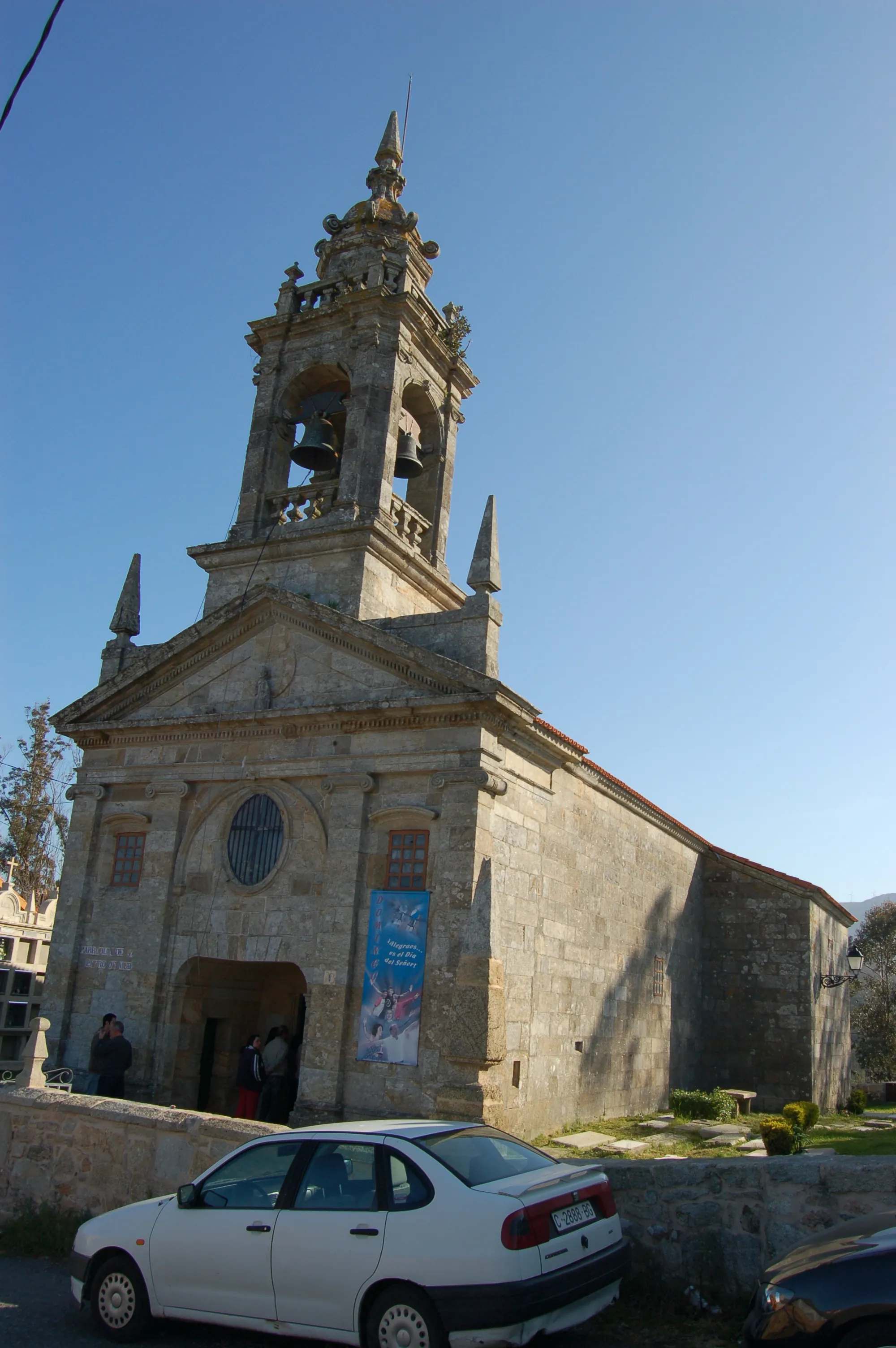 Photo showing: Igrexa parroquial de San Pedro de Muro (Porto do Son).