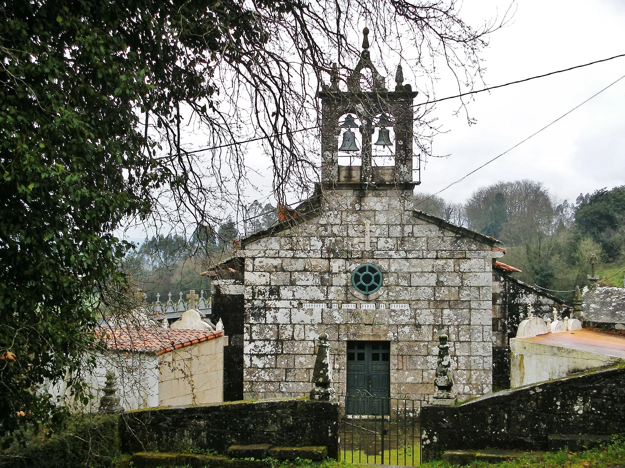 Photo showing: Igrexa parroquial de Paramos no concello coruñés de Val do Dubra