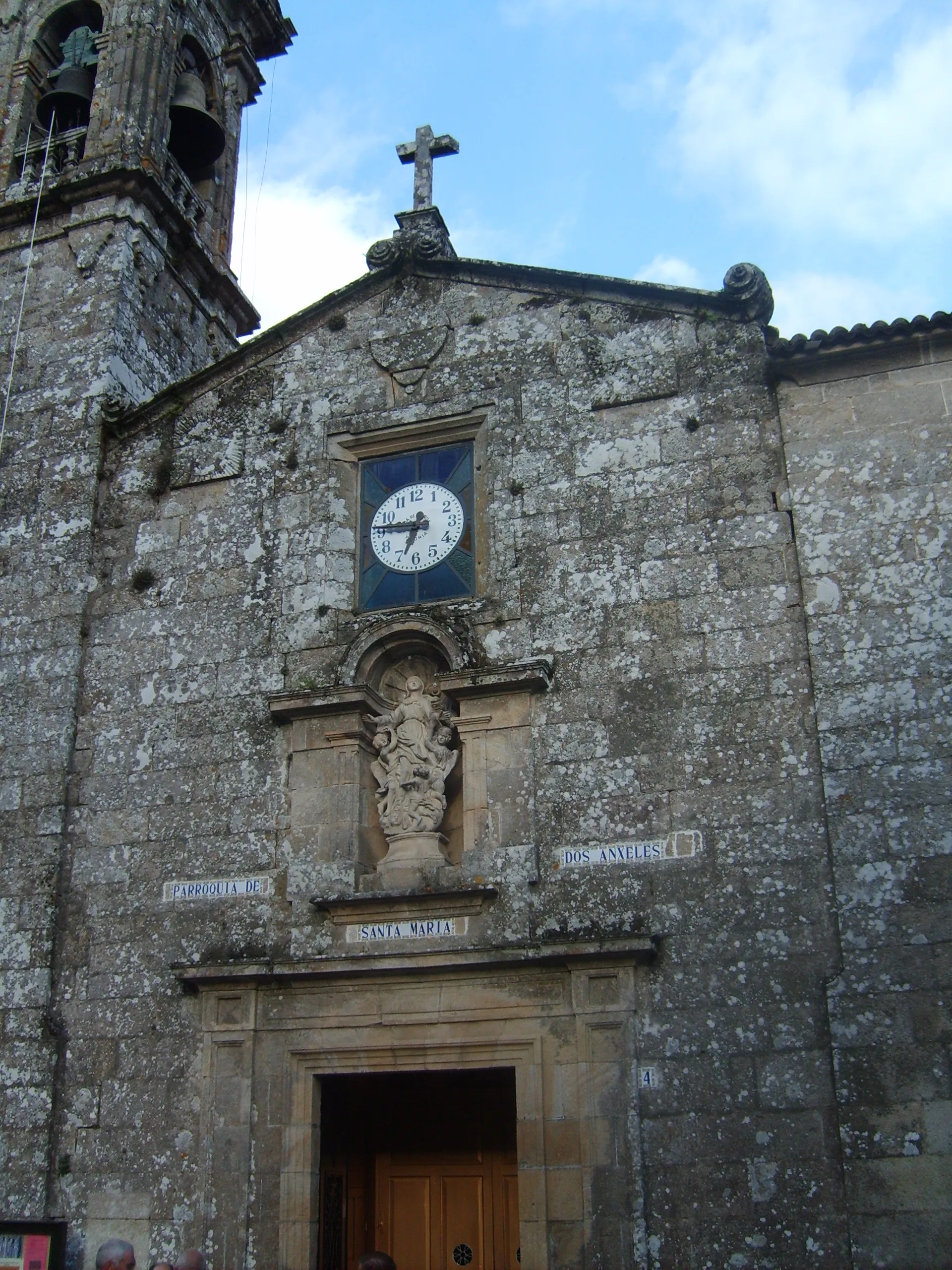 Photo showing: Church of Santa María dos Ánxeles, in Brión, Galicia, Spain.