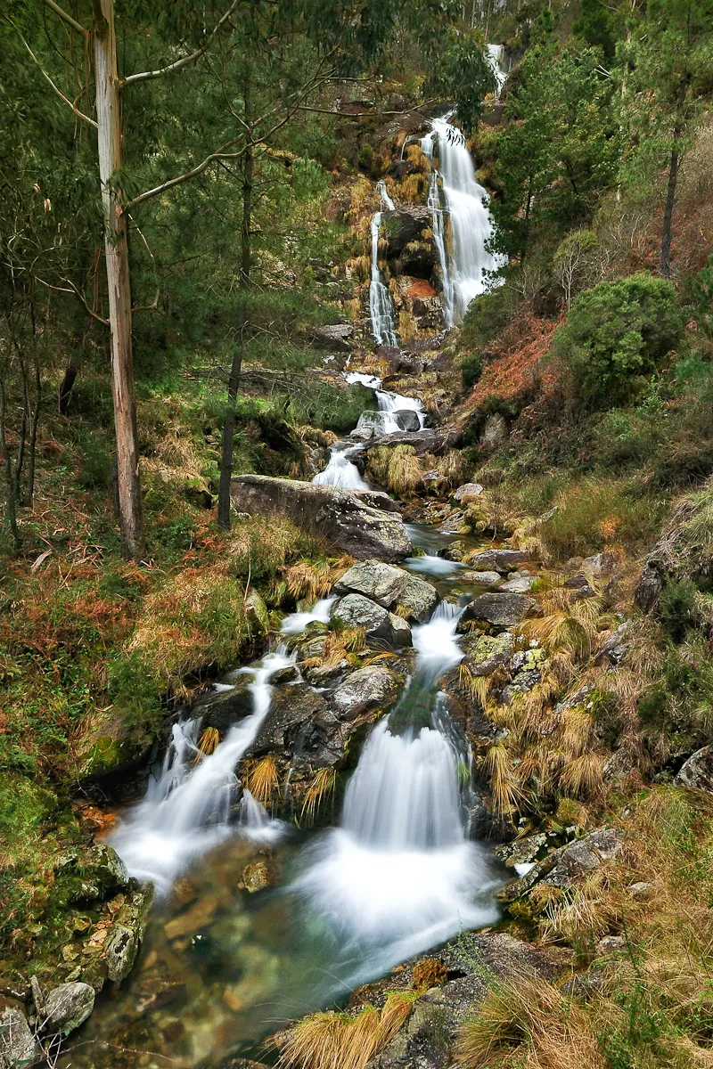 Photo showing: Waterfall in Boiro, Galicia. (Spain)