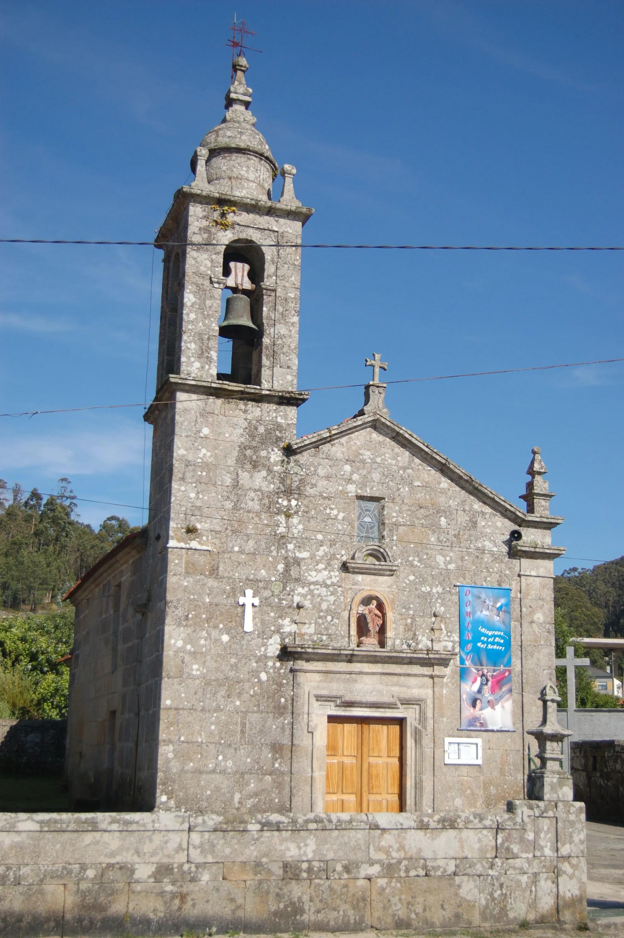 Photo showing: Igrexa parroquial de Santa Cristina de Covas (Meaño)