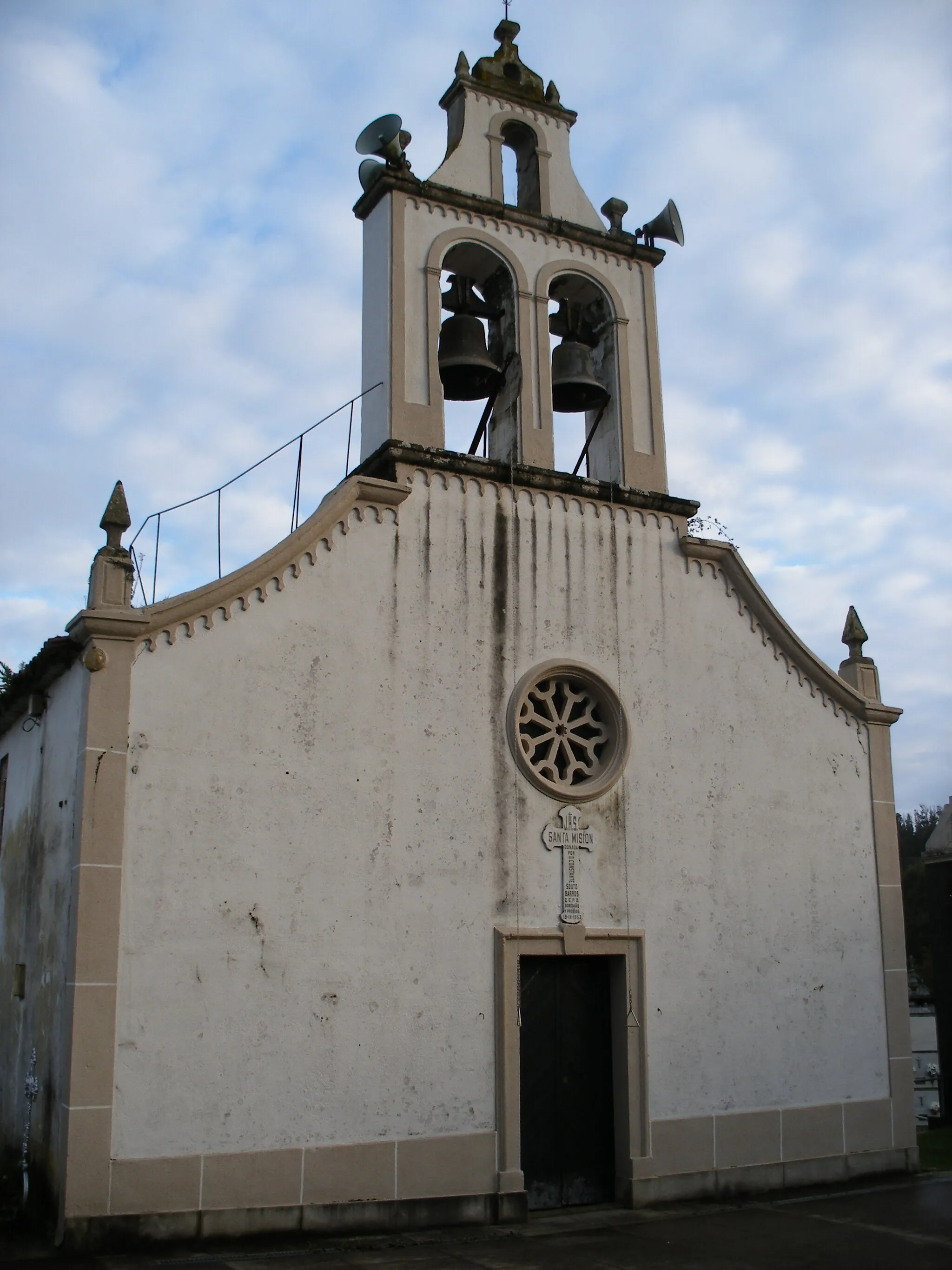 Photo showing: Igrexa parroquial de Dordaño no concello coruñés de Oza-Cesuras