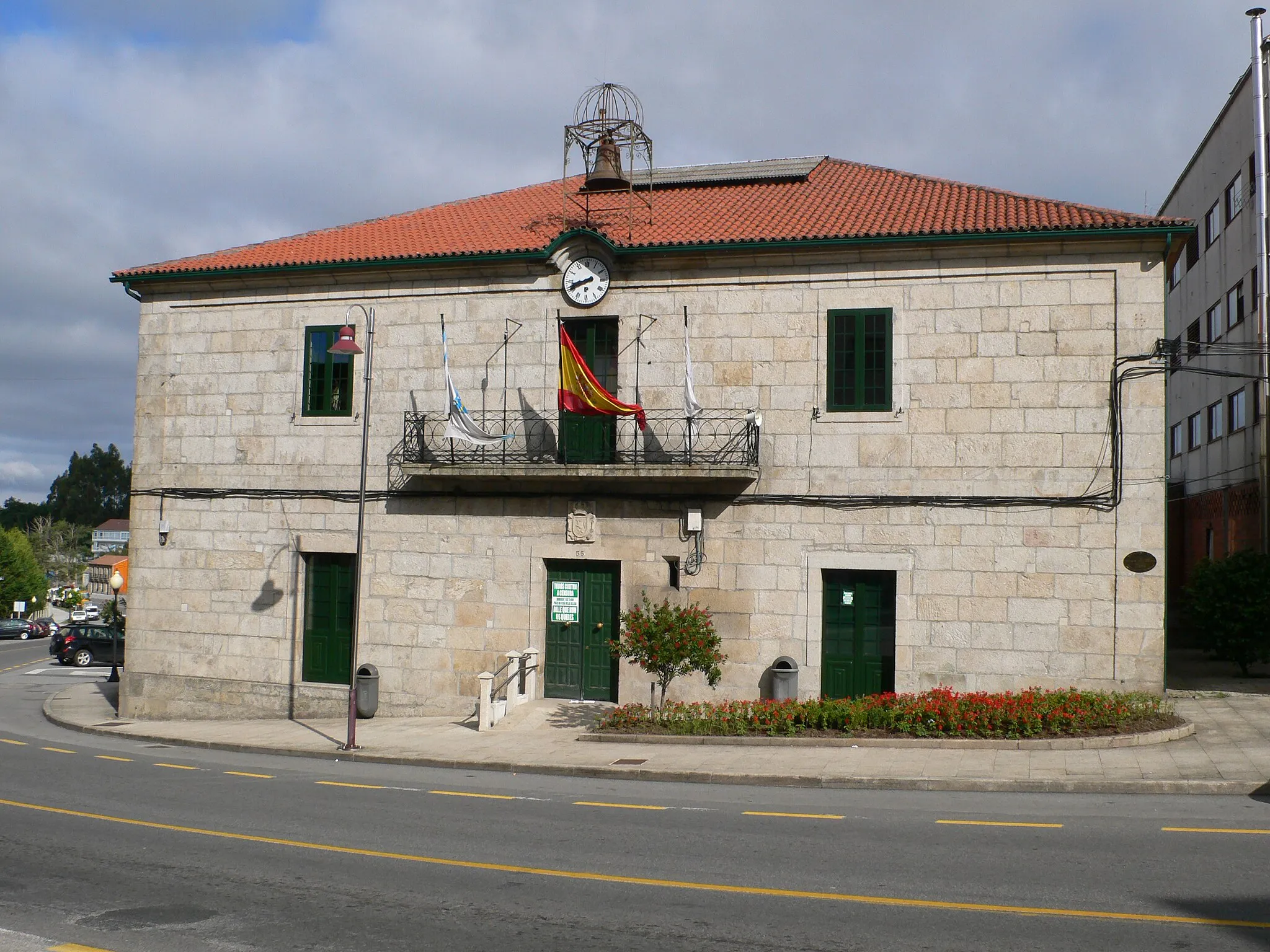 Photo showing: Casa do concello de Silleda.