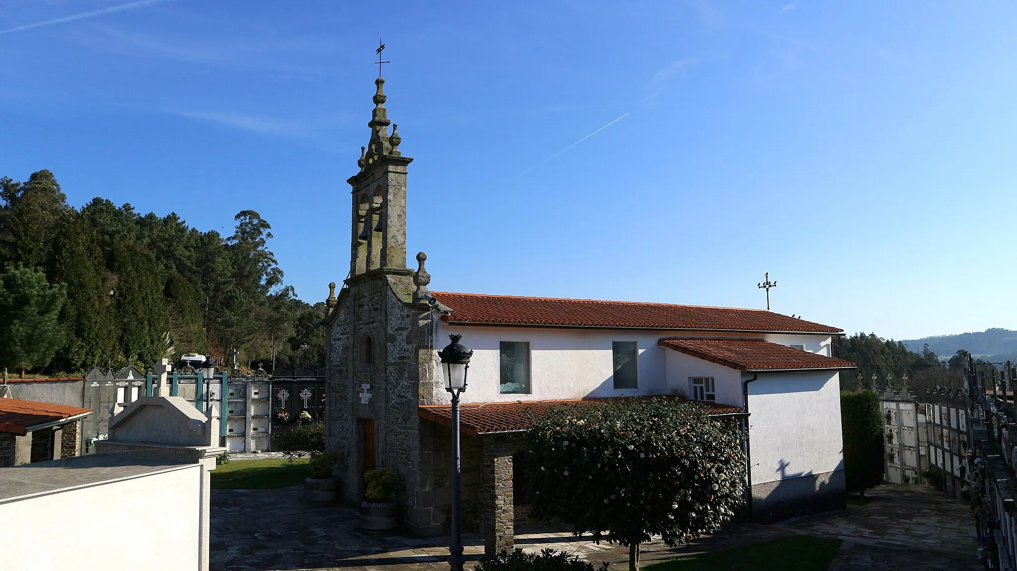 Photo showing: Igrexa de Santaia de Leiro. En Leiro, Abegondo.