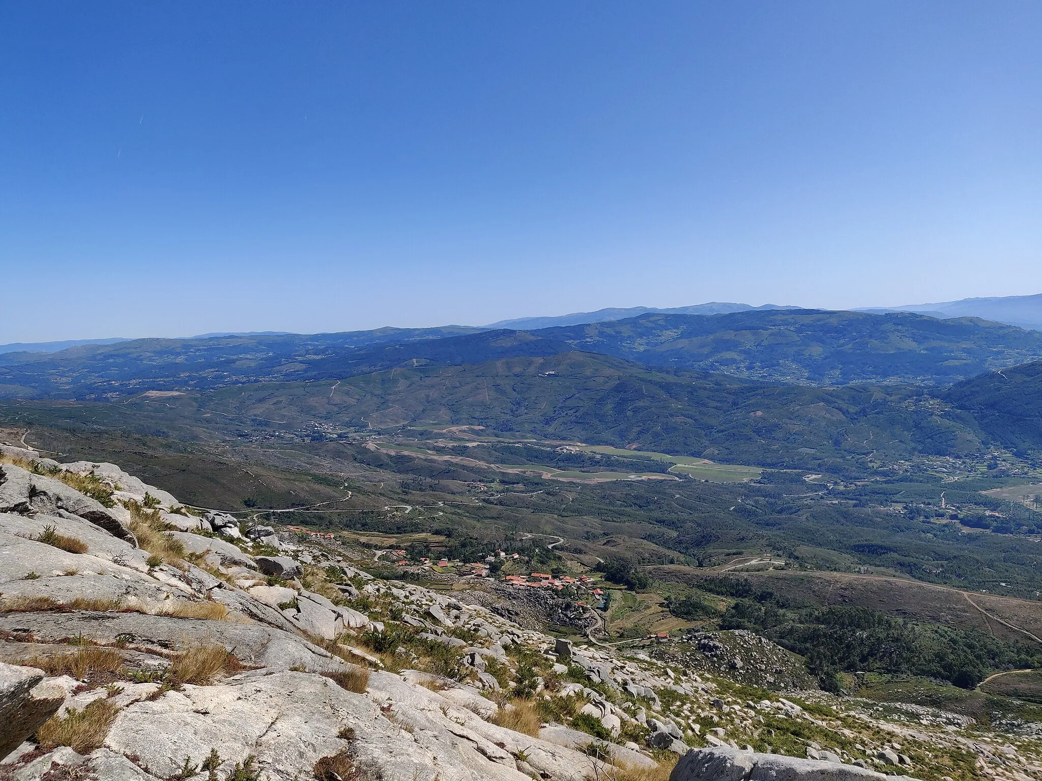 Photo showing: View of Cerquido and Bouça de Abade from Nossa Senhora do Minho