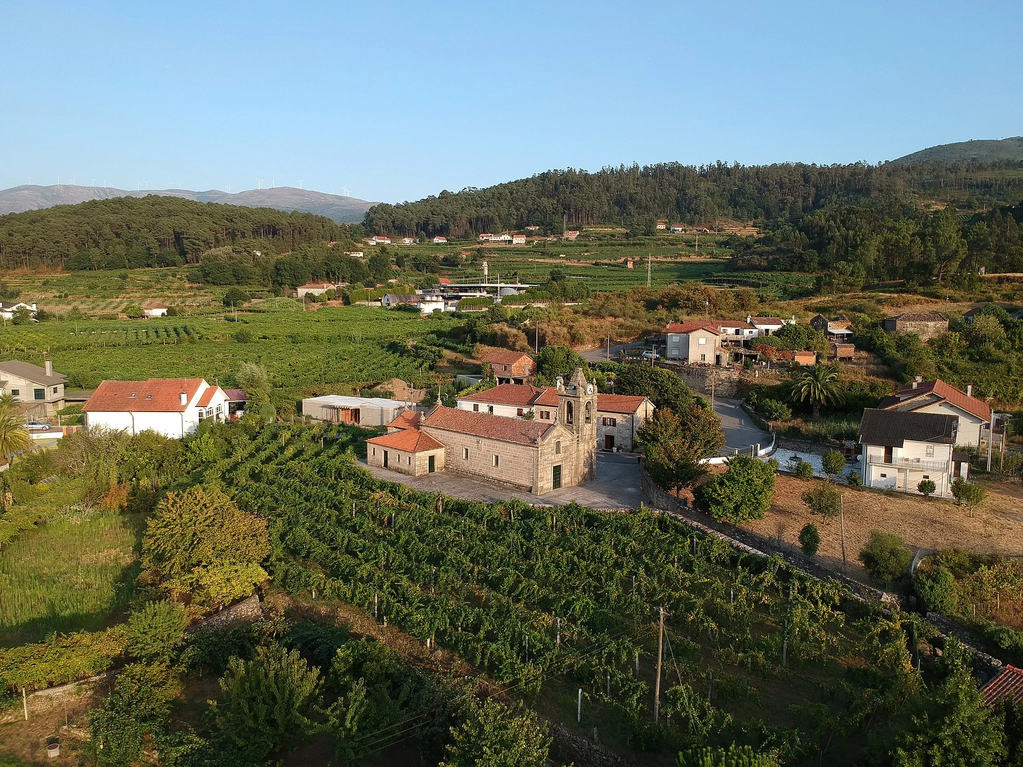 Photo showing: Aerial photograph of church of Alvaredo, Melgaço, Portugal.