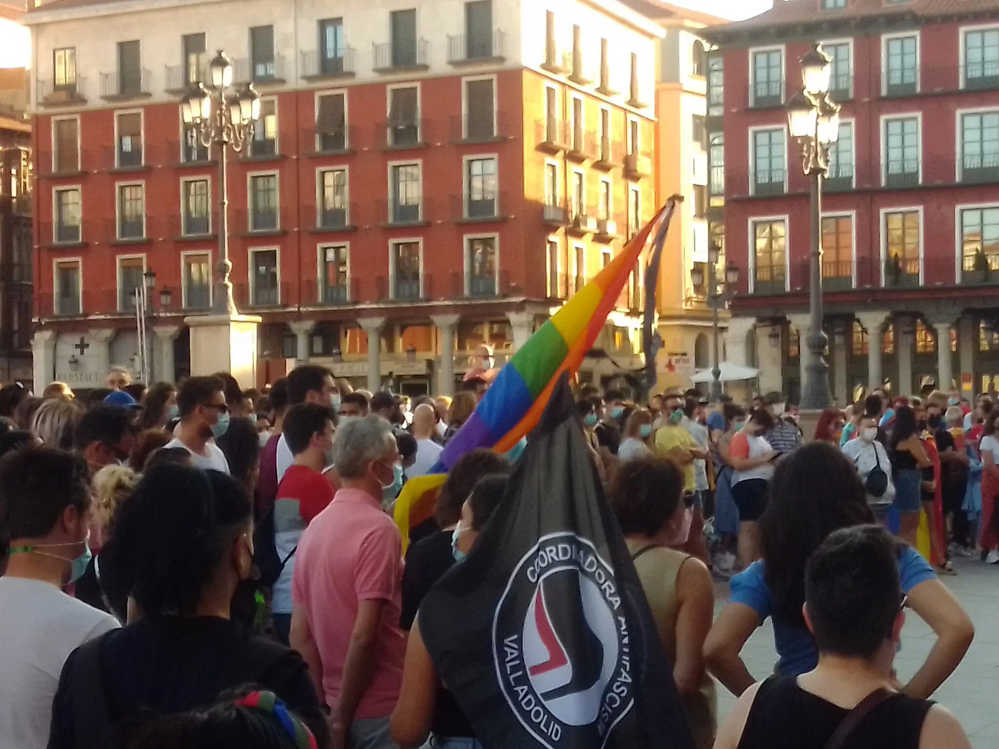 Photo showing: Concentración en la Plaza Mayor de Valladolid el 5 de julio de 2021 para pedir justicia para Samuel Luiz. #JusticiaparaSamuel