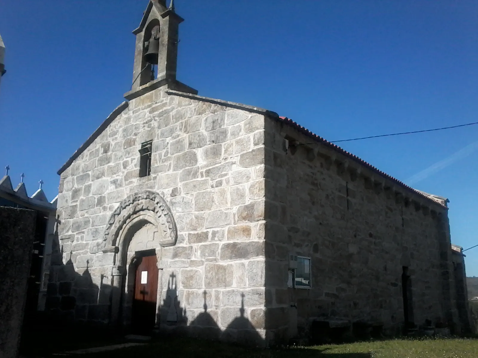 Photo showing: Igrexa de Chamín no concello coruñés de Arteixo.