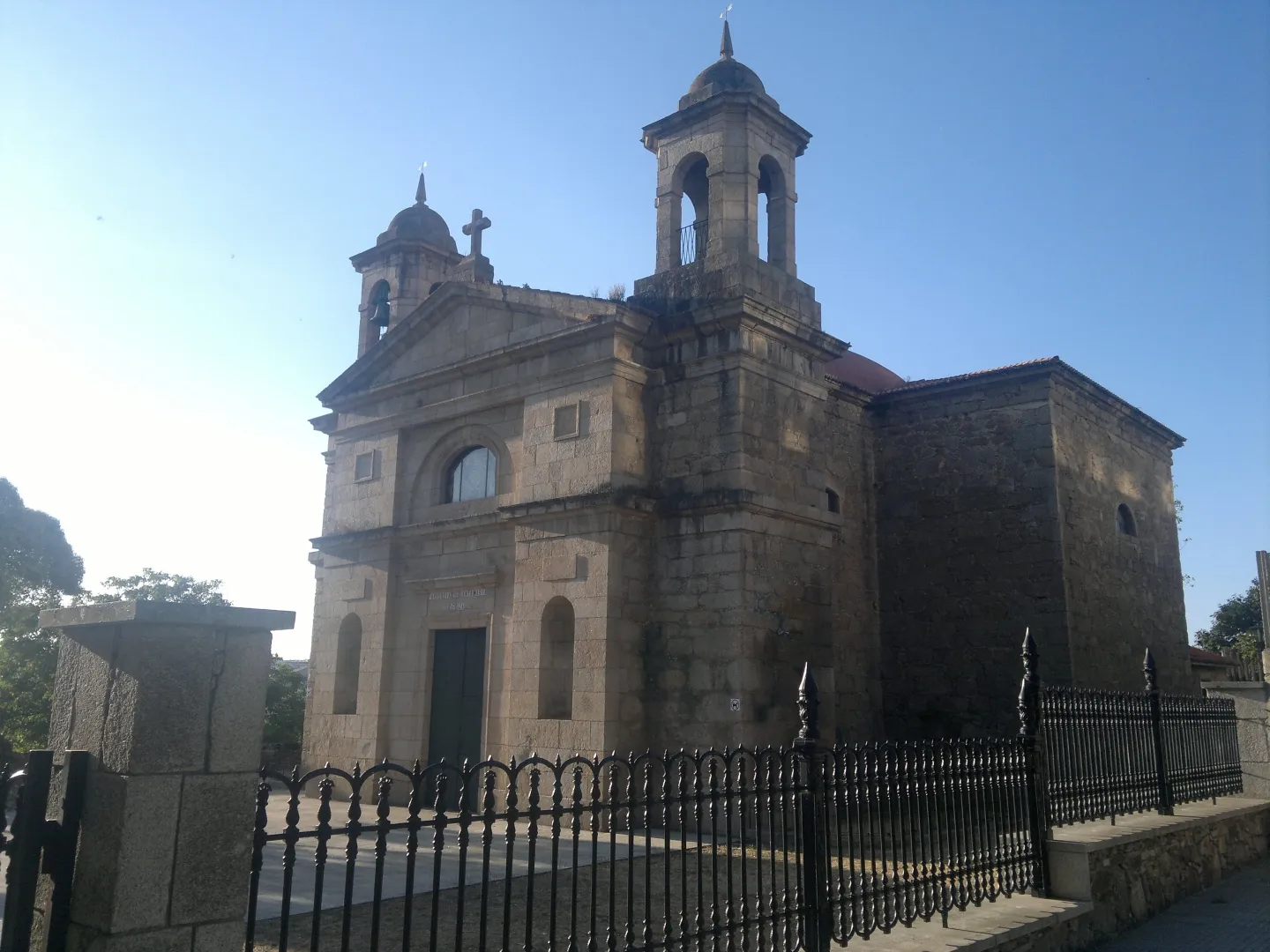 Photo showing: Igrexa de Santa María de Oza (Oza, A Coruña).