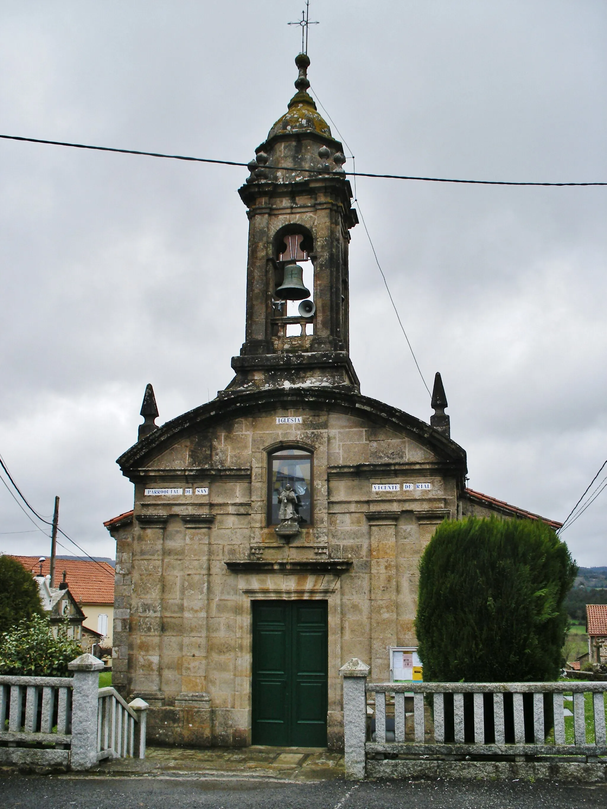Photo showing: Igrexa parroquial de Rial no concello coruñés de Val do Dubra