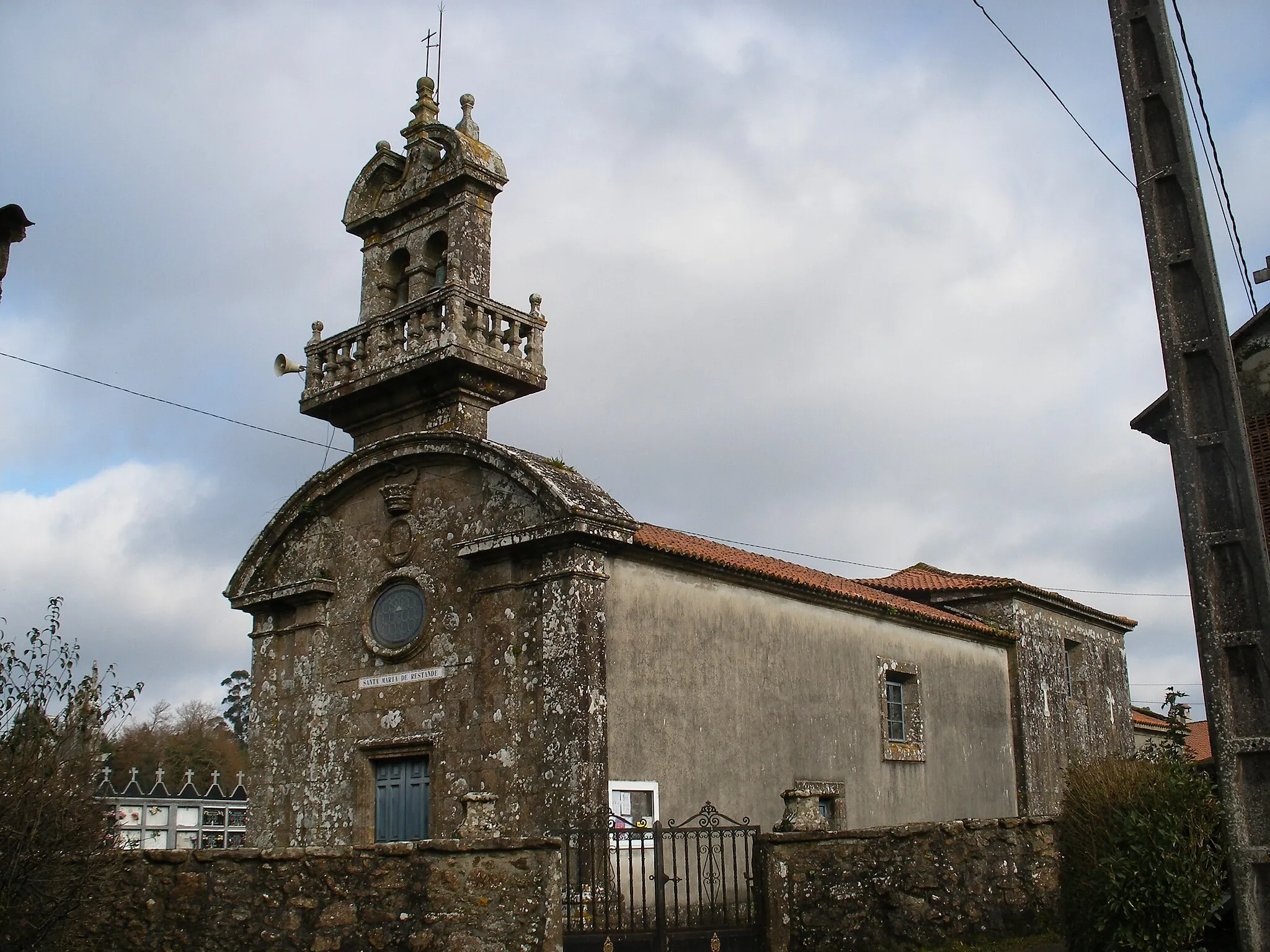 Photo showing: Igrexa parroquial de Restande no concello coruñés de Trazo