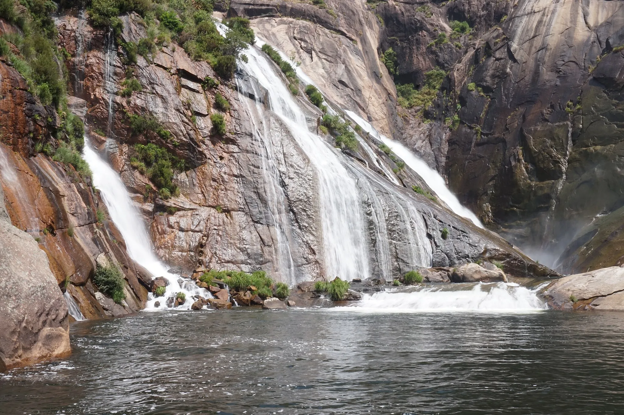 Photo showing: Ézaro Falls