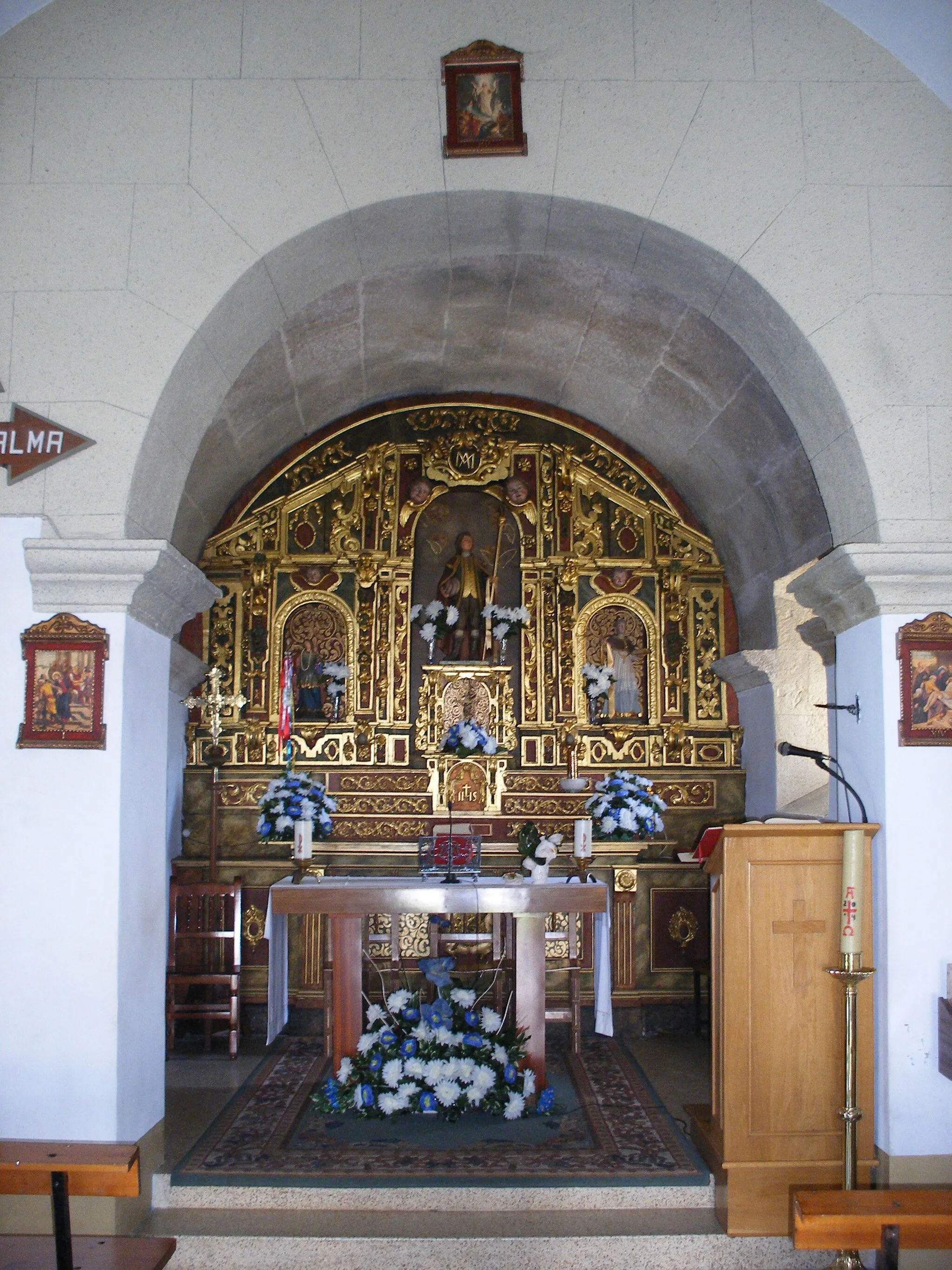 Photo showing: Retablo da igrexa parroquial de Bazar no concello coruñés de Santa Comba