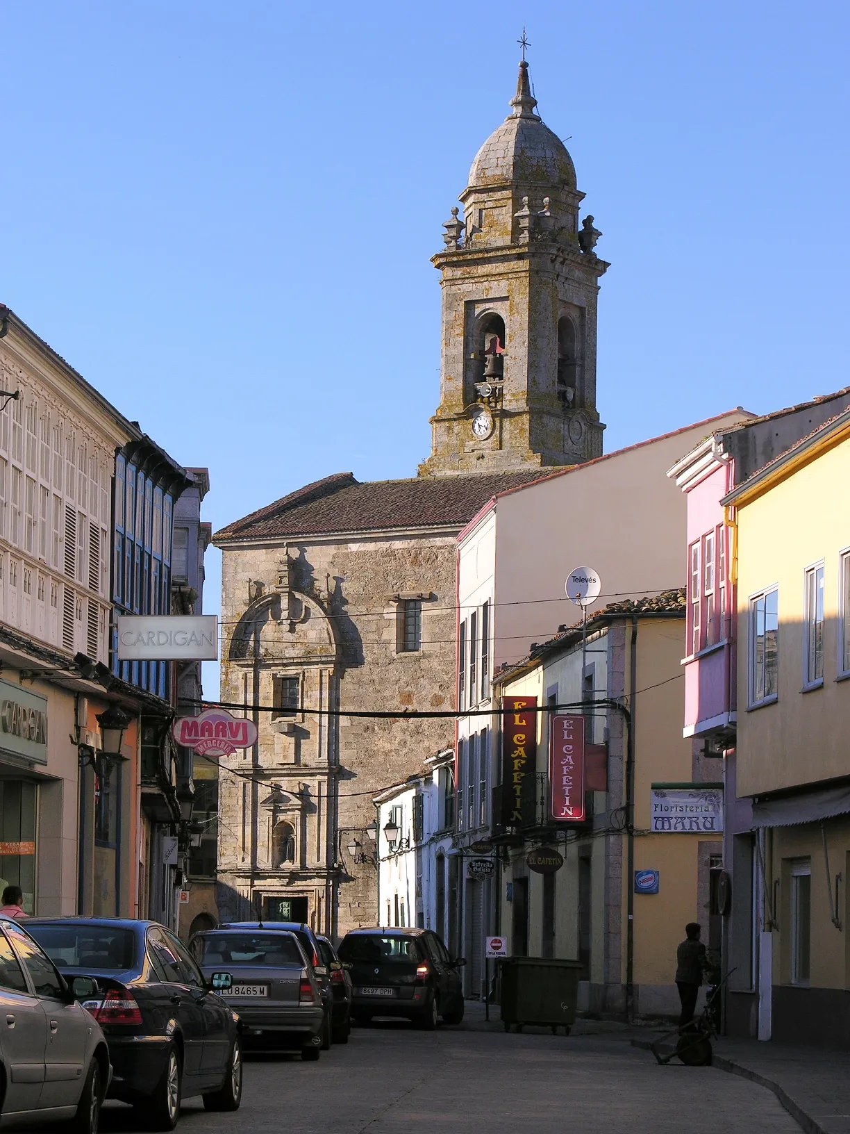Photo showing: Igrexa en Melide, concello de Melide, Galiza.