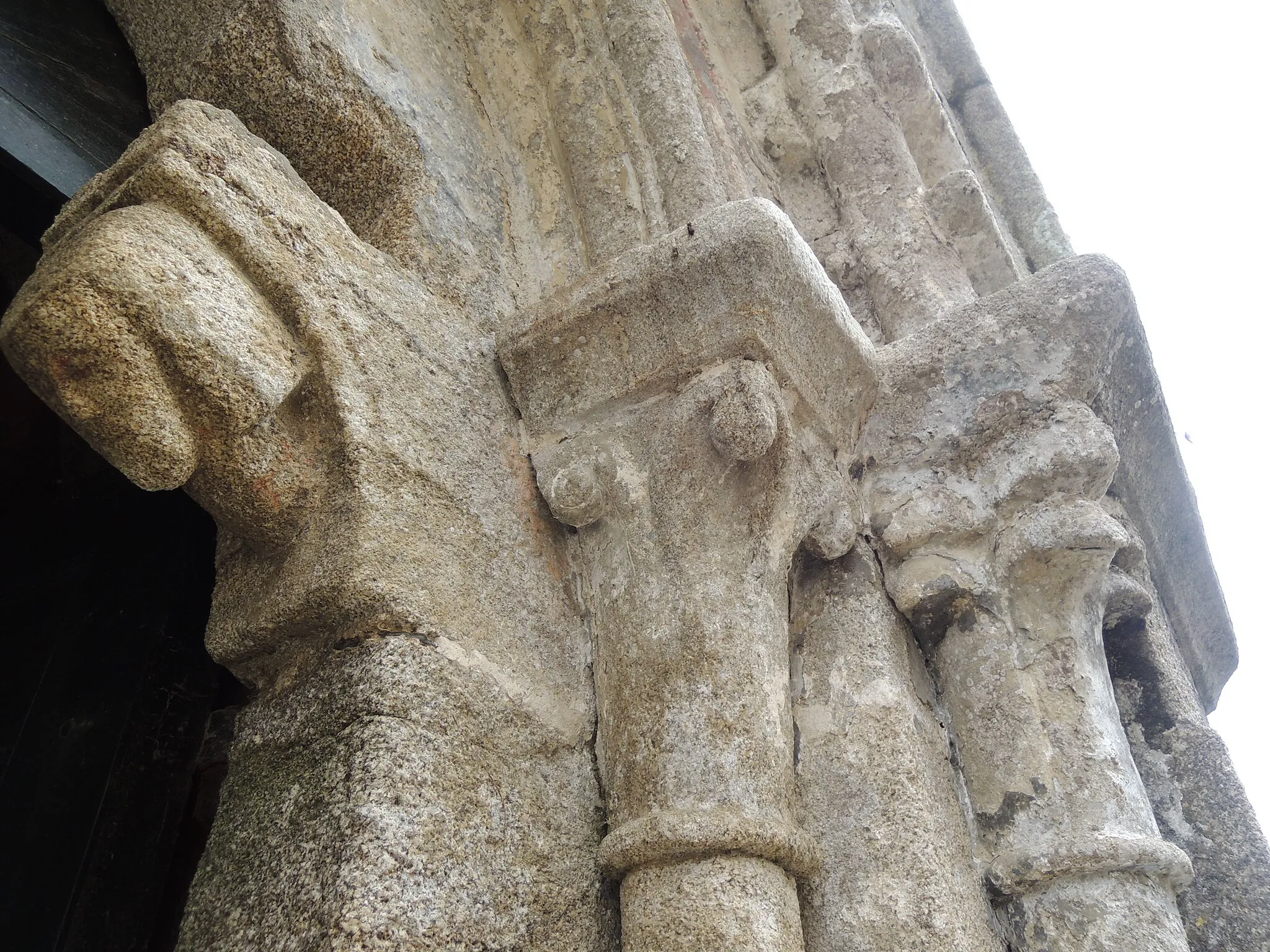 Photo showing: Iglesia de San Pantaleón das Viñas