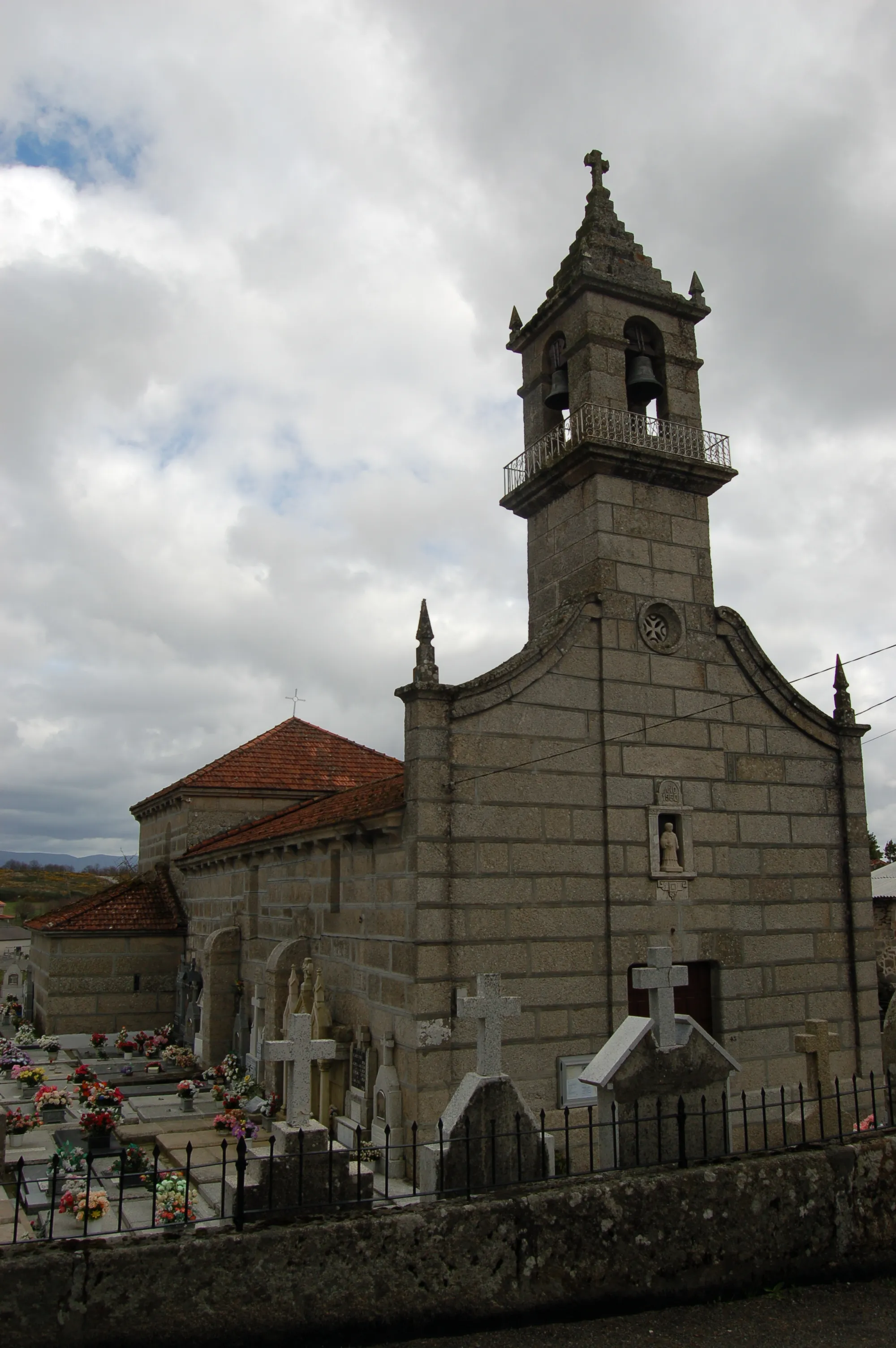 Photo showing: igrexa parroquial de San Vicente da Abeleda, en Xunqueira de Ambía