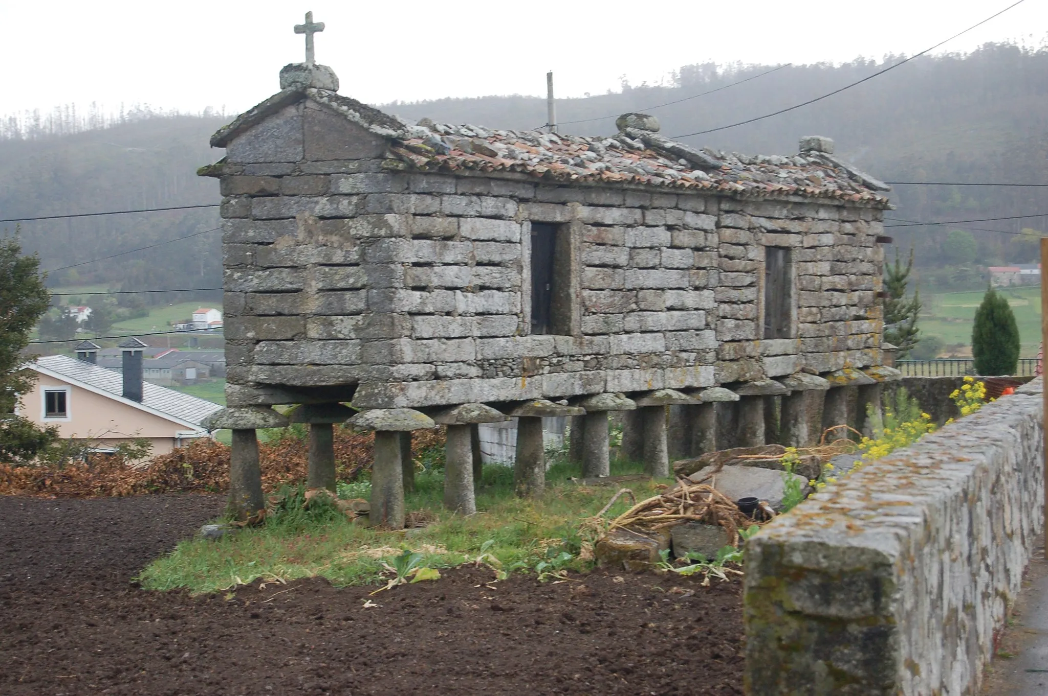 Photo showing: Hórreo galego na Pereiriña (Cee).