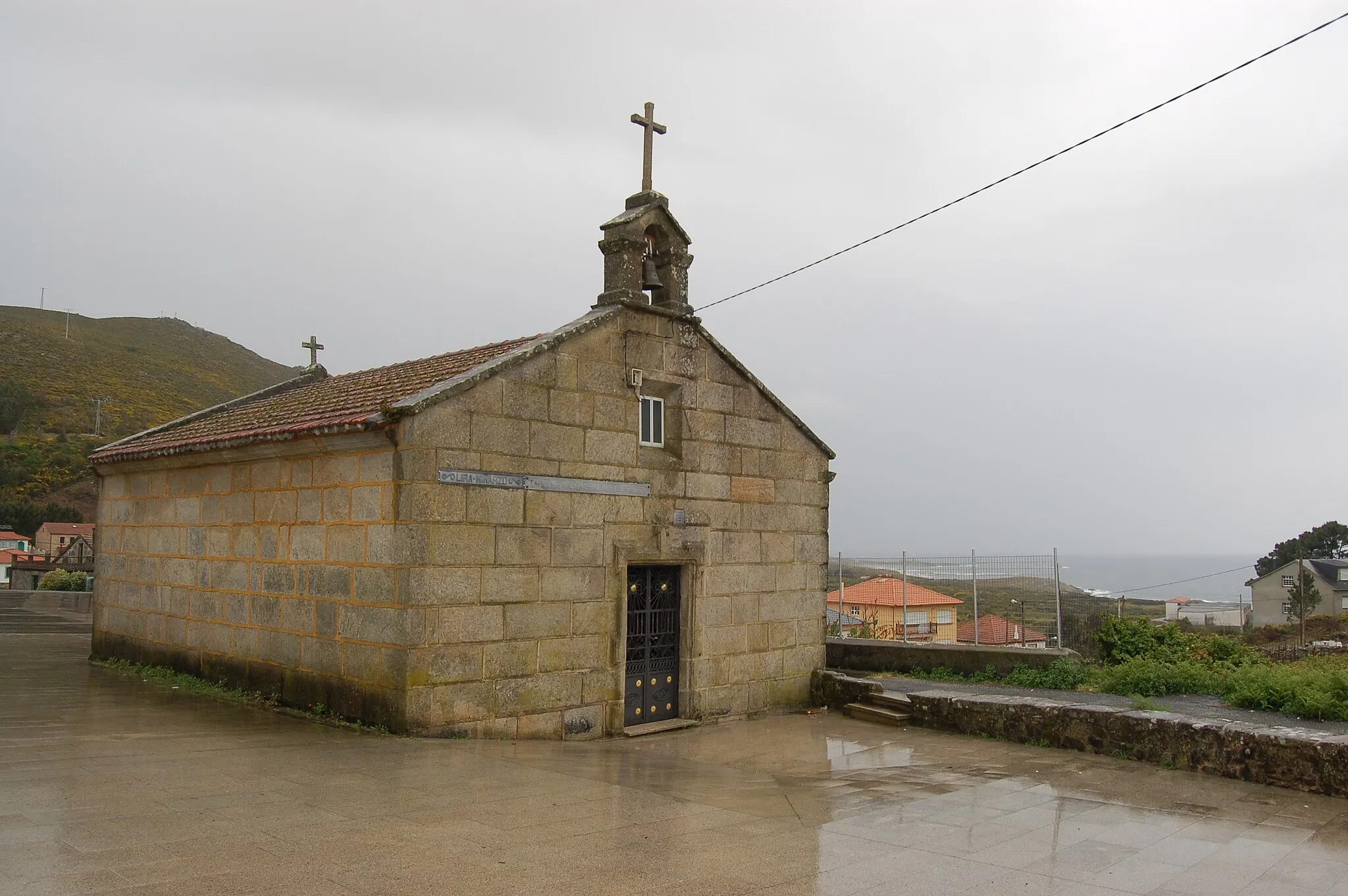Photo showing: Capela da Nosa Señora dos Remedios, en Lira (Carnota).