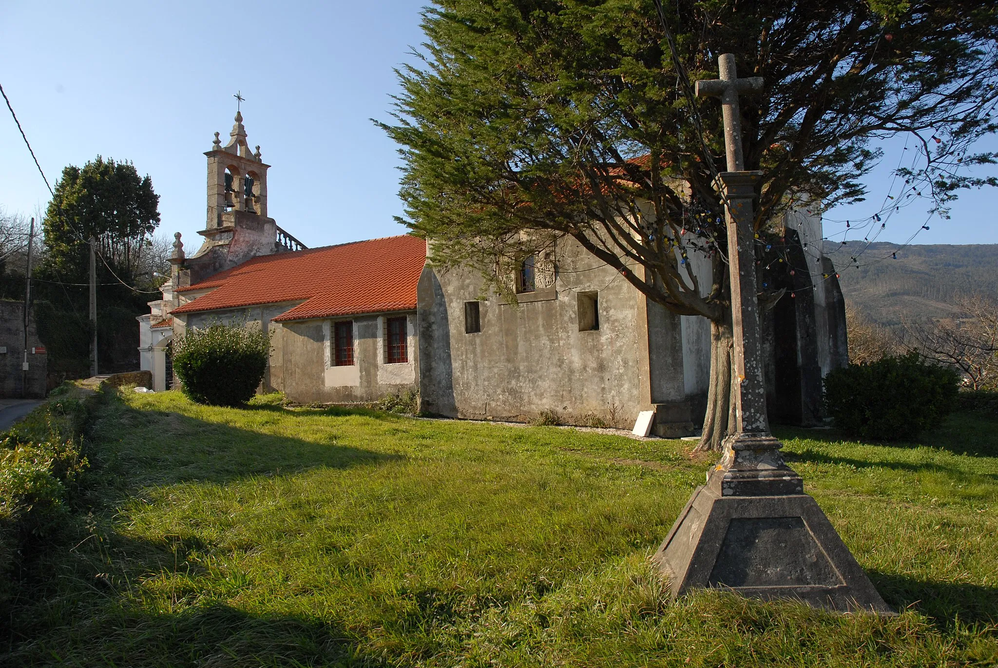 Photo showing: Igrexa da Pedra no concello de Cariño