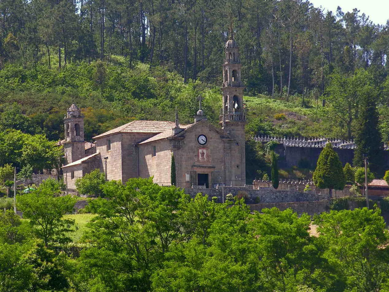Photo showing: Igrexa de Bastavales (Brión, Galicia). Amentada por Rosalía de Castro en Cantares Gallegos