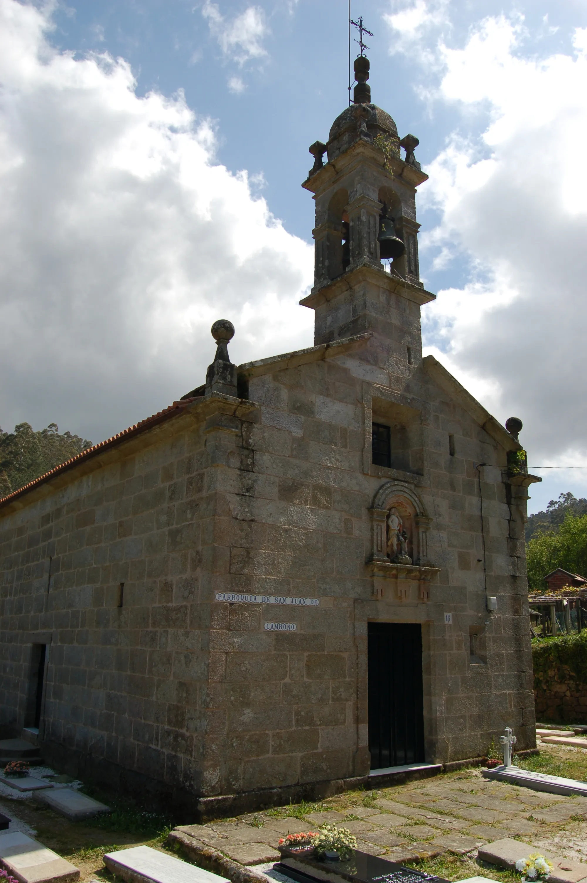 Photo showing: Igrexa parroquial de San Xoán de Camboño (Lousame).