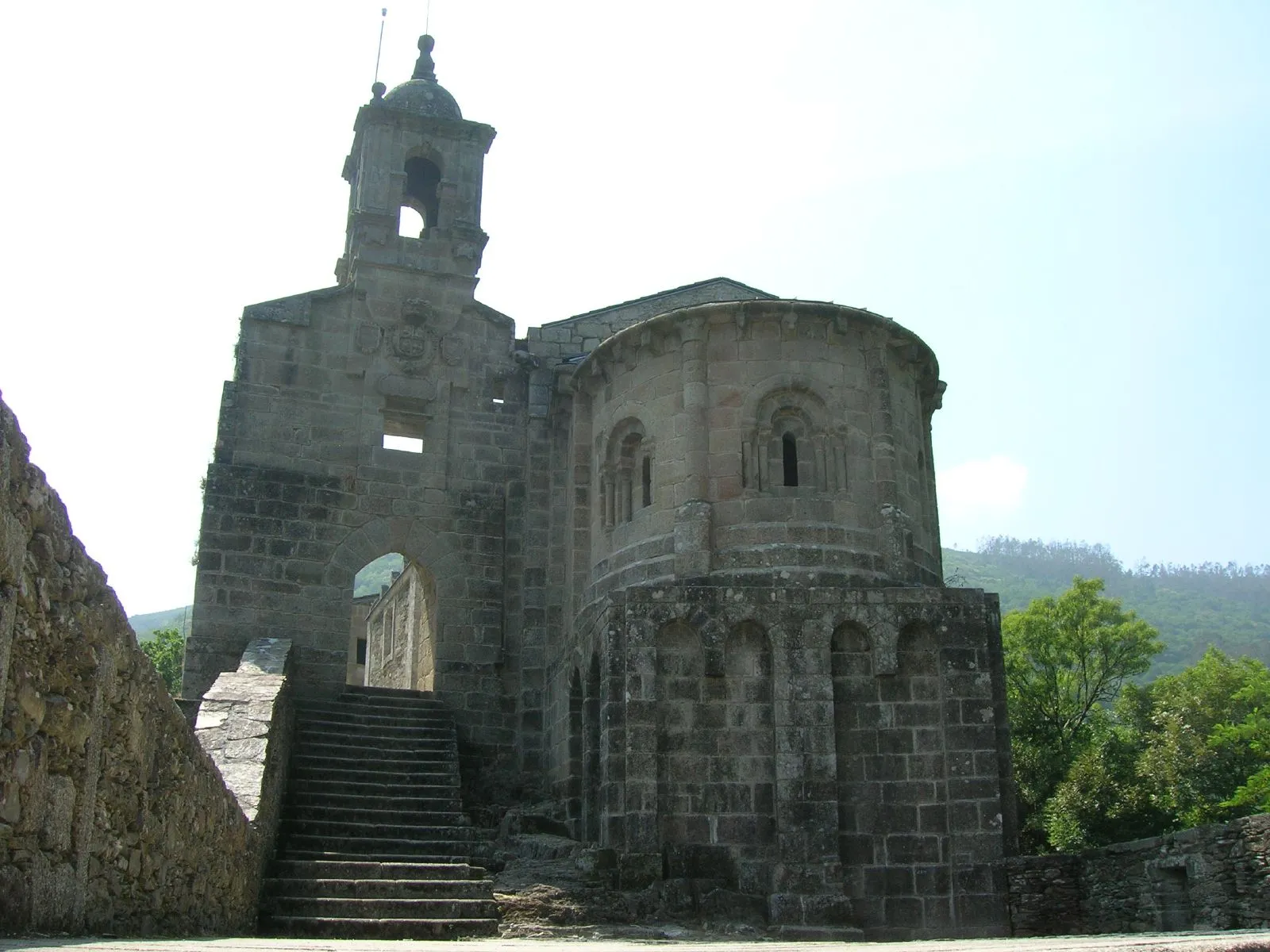 Photo showing: Mosteiro de San Xoán de Caaveiro (Parroquia:Capela (Santiago), concello da Capela, Comarca do Eume, Galicia - Spain 'Monasterio de San Xoán de Caaveiro'