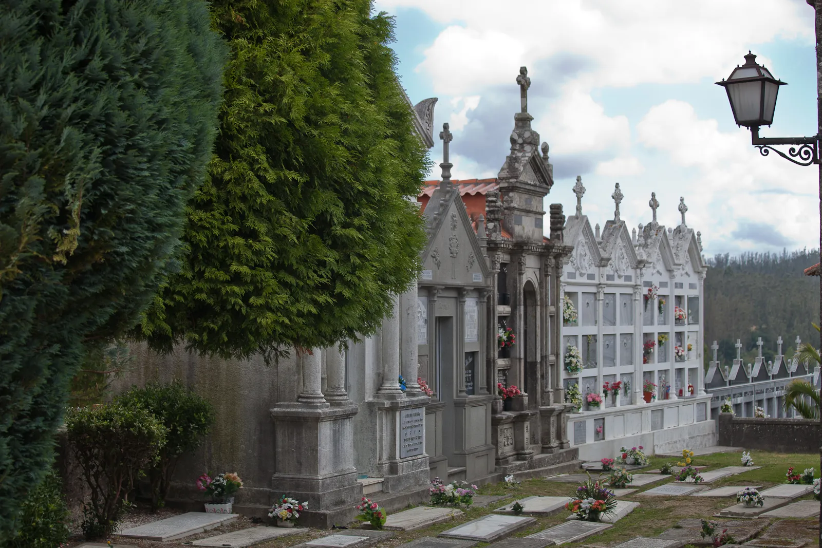 Photo showing: Cemiterio en Fontecada, Santa Comba, Galiza, España