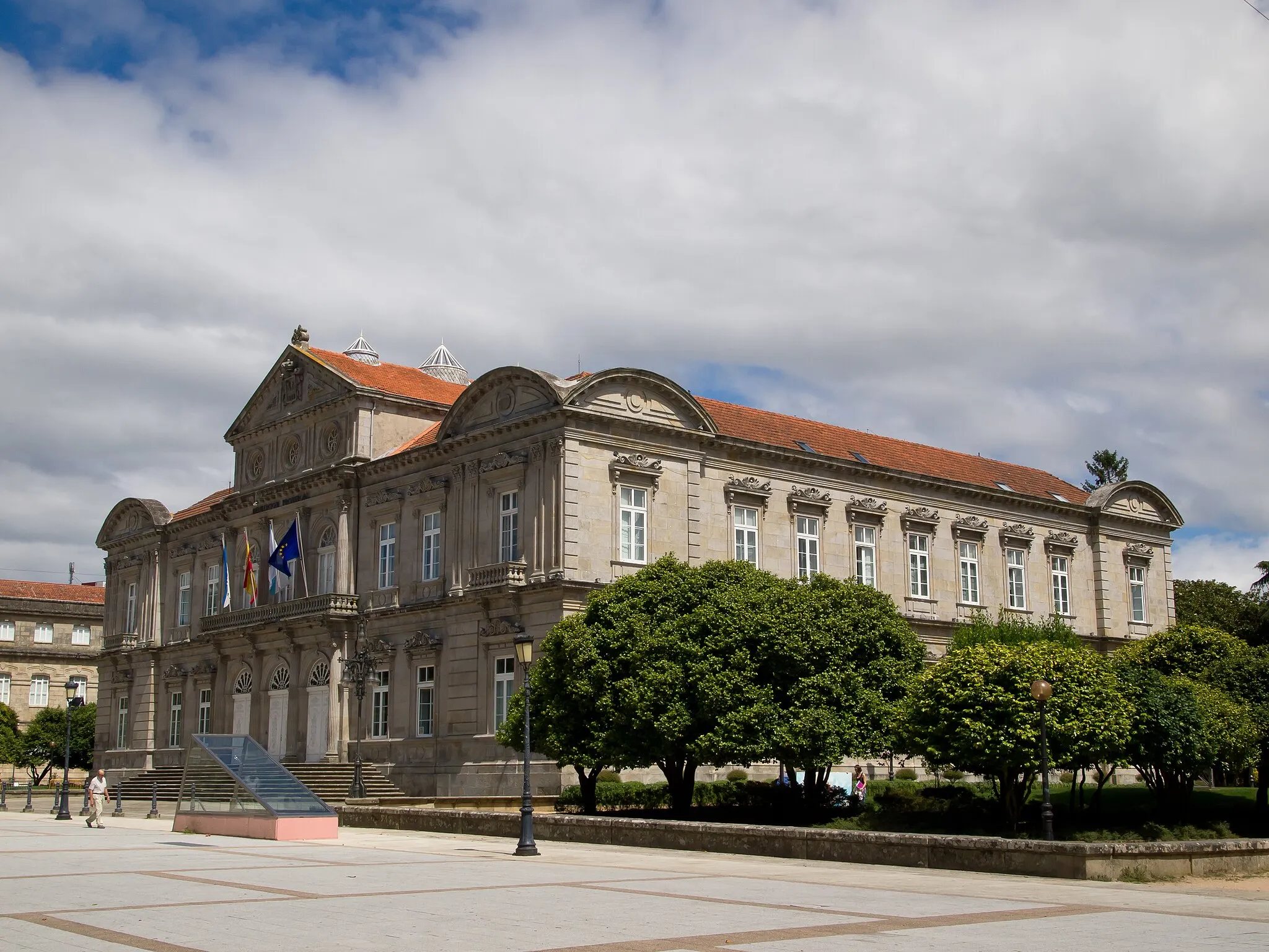 Photo showing: Pazo da Deputación Provincial de Pontevedra - Galicia - España, obra dos arquitectos Alejandro y Domingo Sesmero 1882-1890