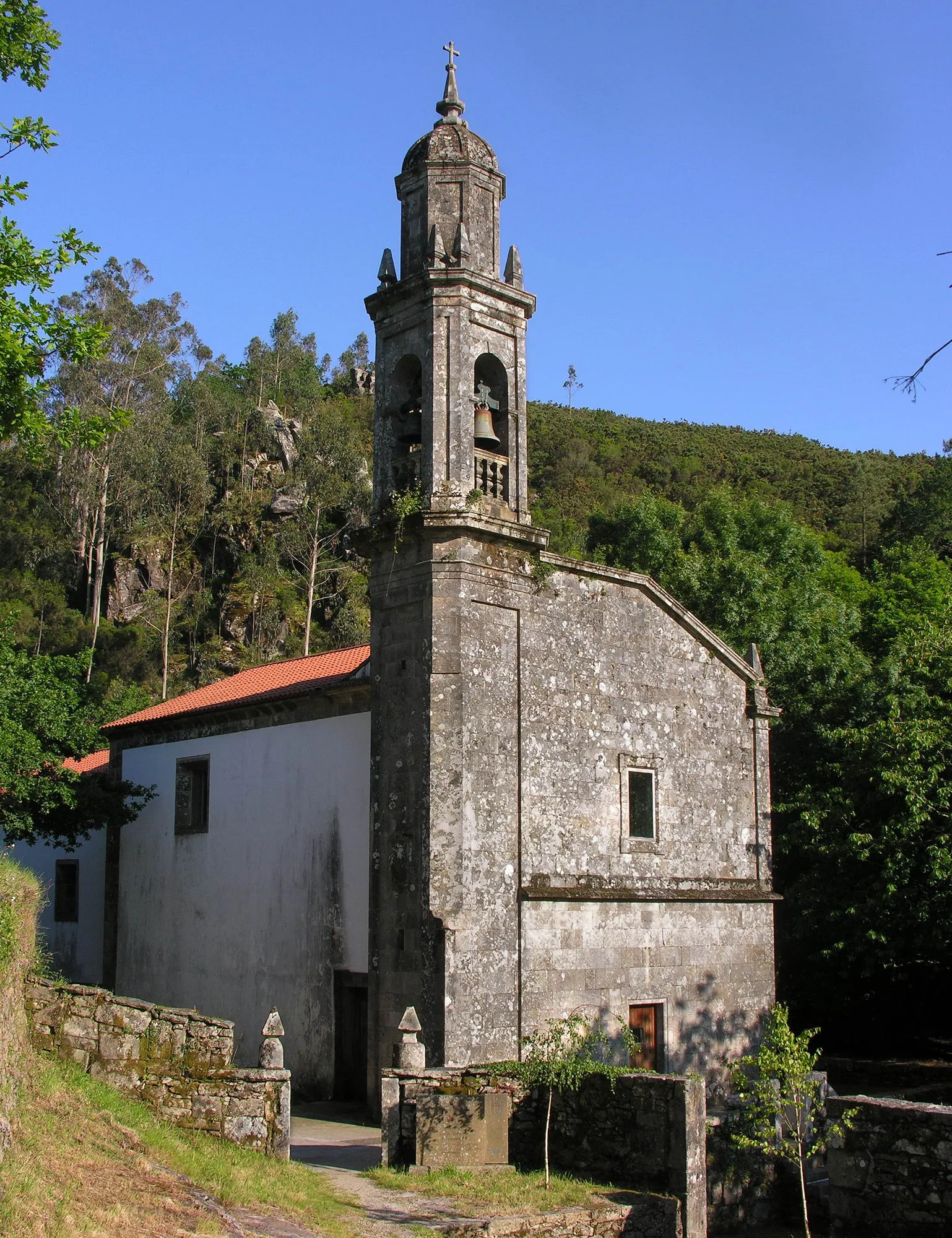 Photo showing: Igrexa da parroquia de San Xusto. Concello de Lousame. Galicia