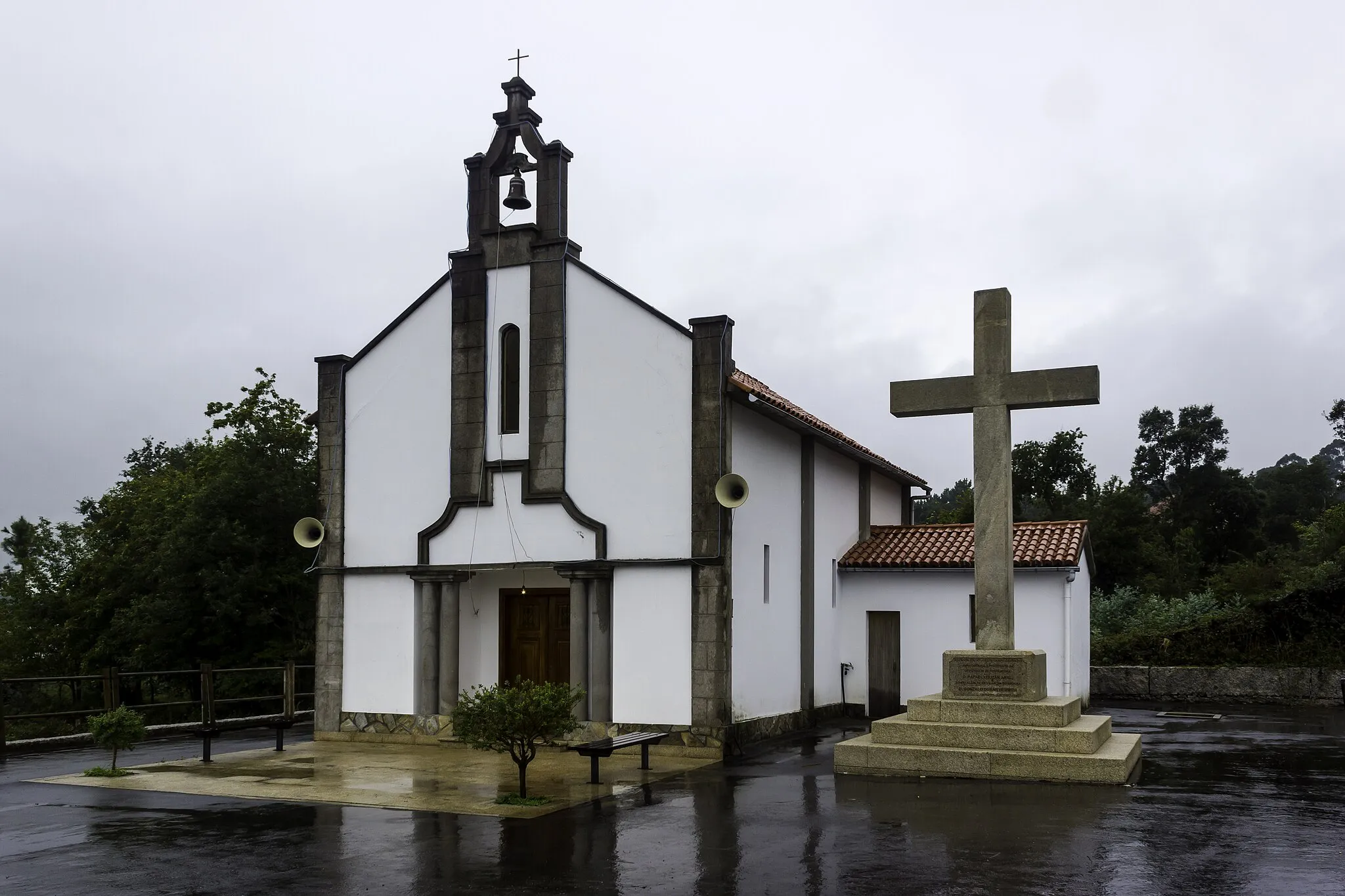 Photo showing: Capela de Nosa Señora dos Remedios en Tremoedo, Vilanova de Arousa.