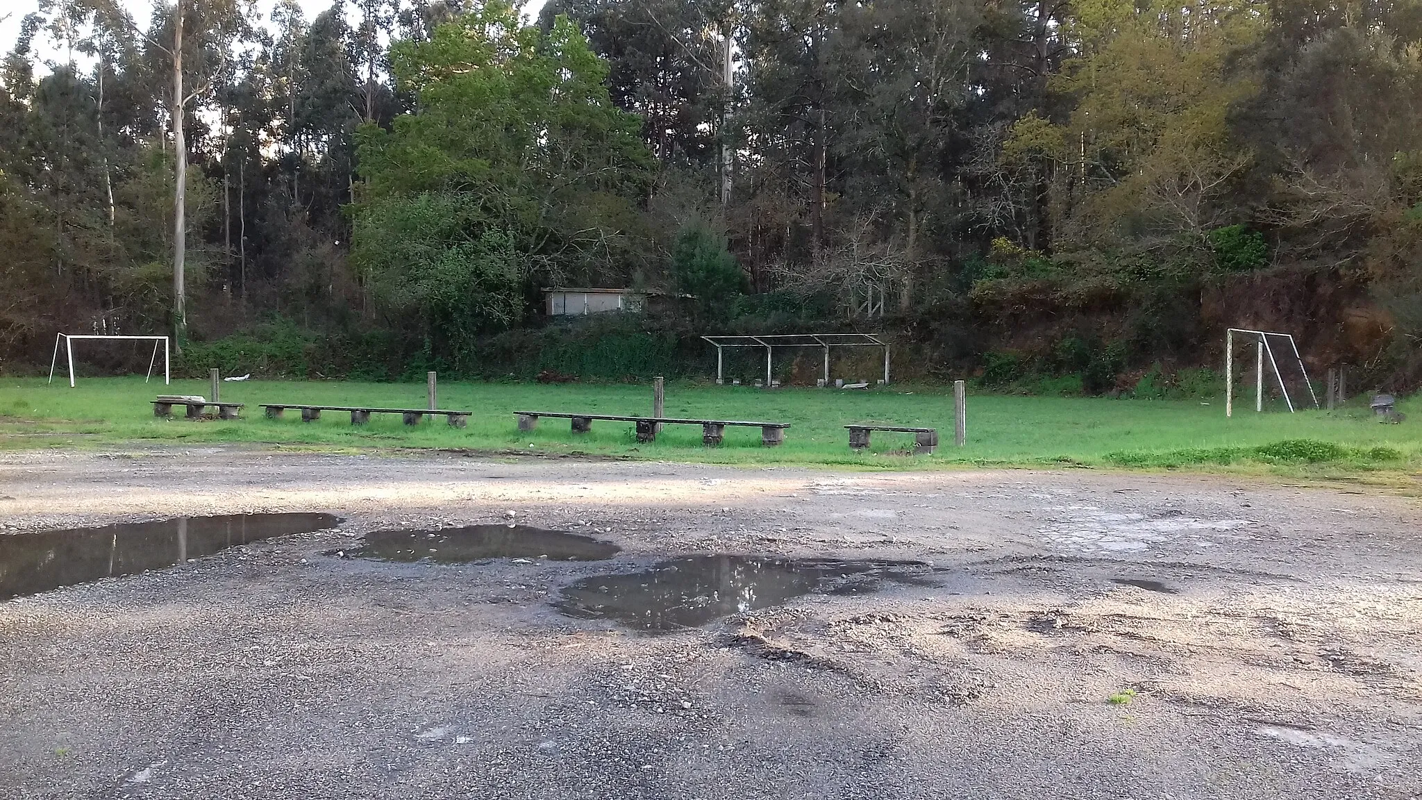 Photo showing: Campo de futbol en Lois, Ribadumia