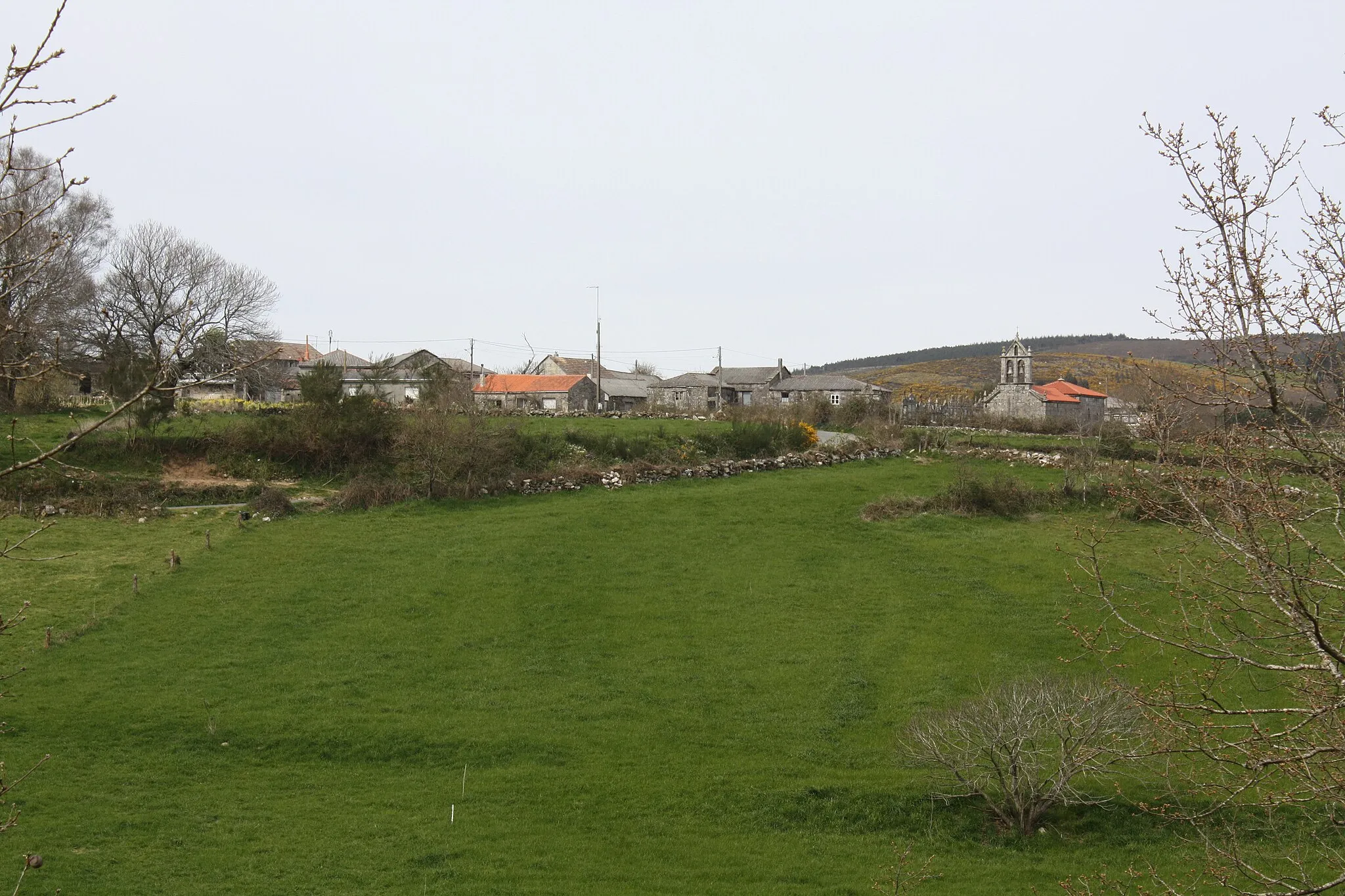 Photo showing: Vista xeral de Bidueiros (Dozón, Pontevedra)