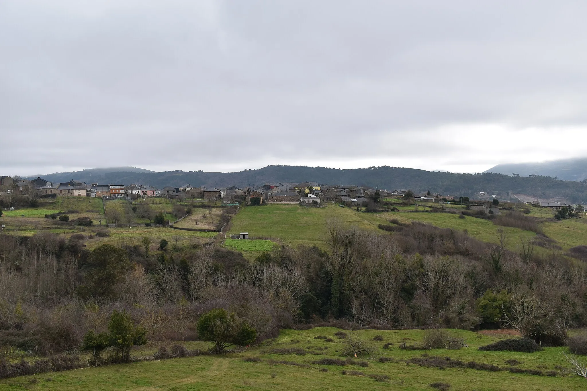 Photo showing: Vista de Vilanova de Valdeorras, O Barco de Valdeorras