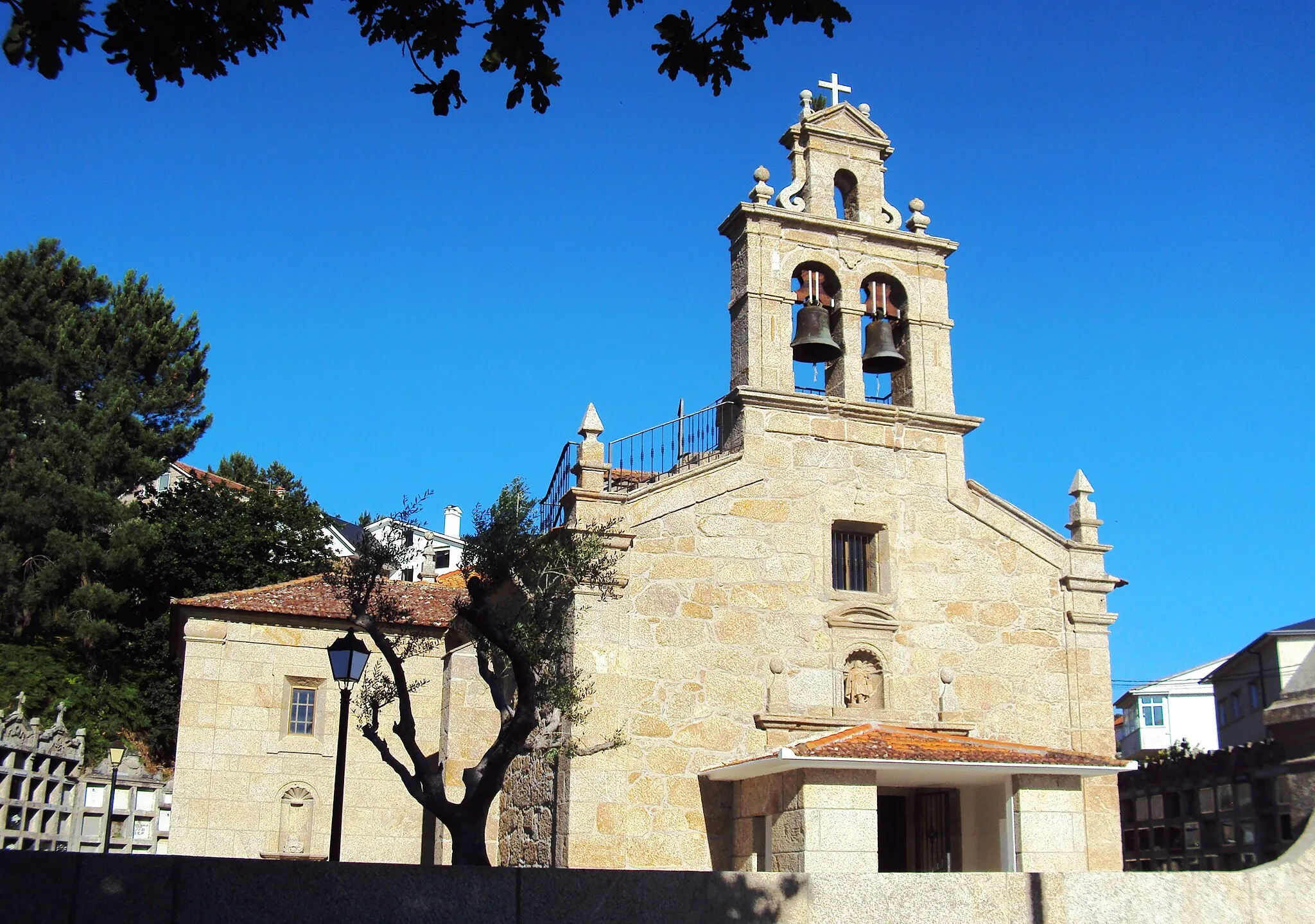 Photo showing: Igrexa parroquial de San Mamede de Priegue, Nigrán.