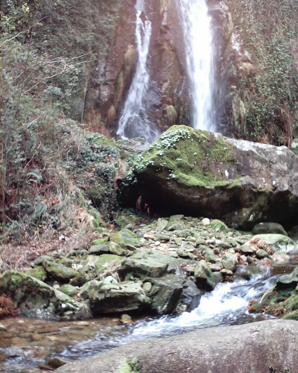 Photo showing: Vista da Fervenza de Pedrafigueira (Pedrafigueira waterfall)